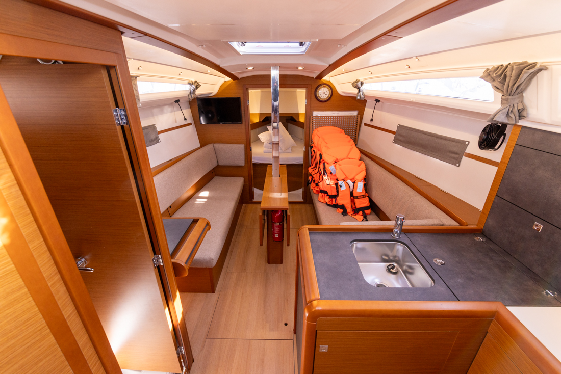 Sun Odyssey 349 - 3 cab. — photo 19