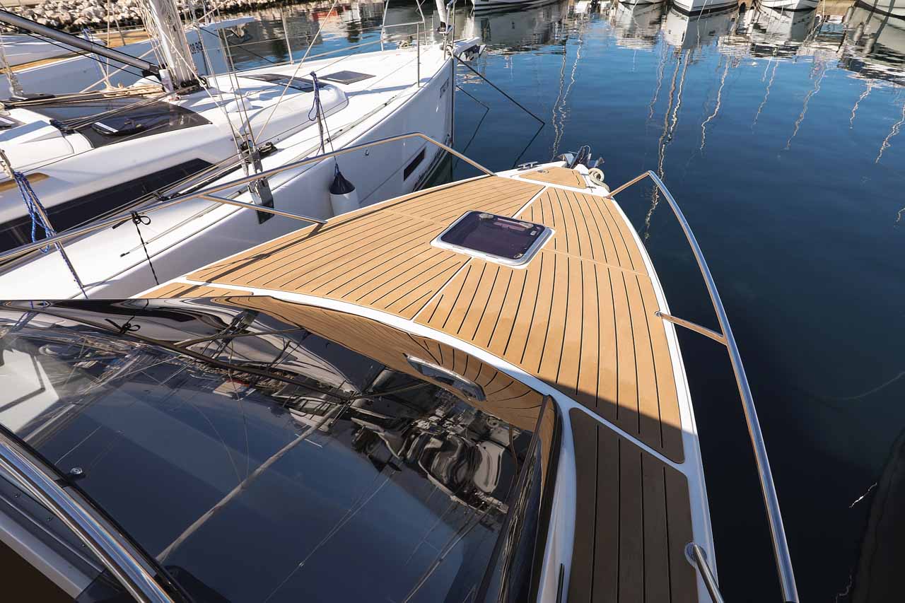 Nuva M9 Cabin — photo 5