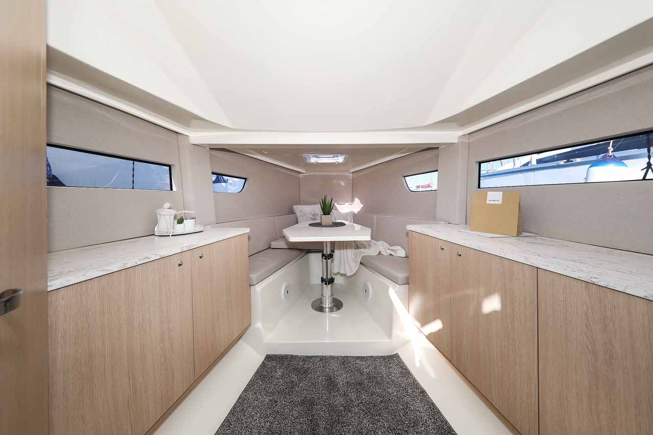 Nuva M9 Cabin — photo 12