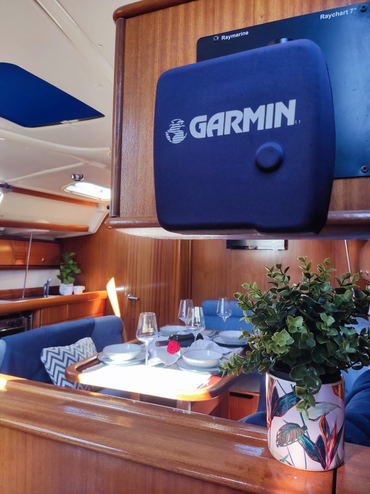 Bavaria 38 — photo 17