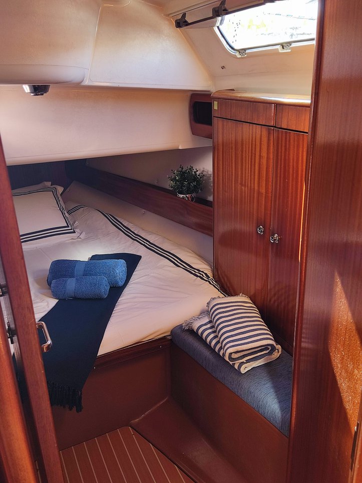 Bavaria 38 — photo 22