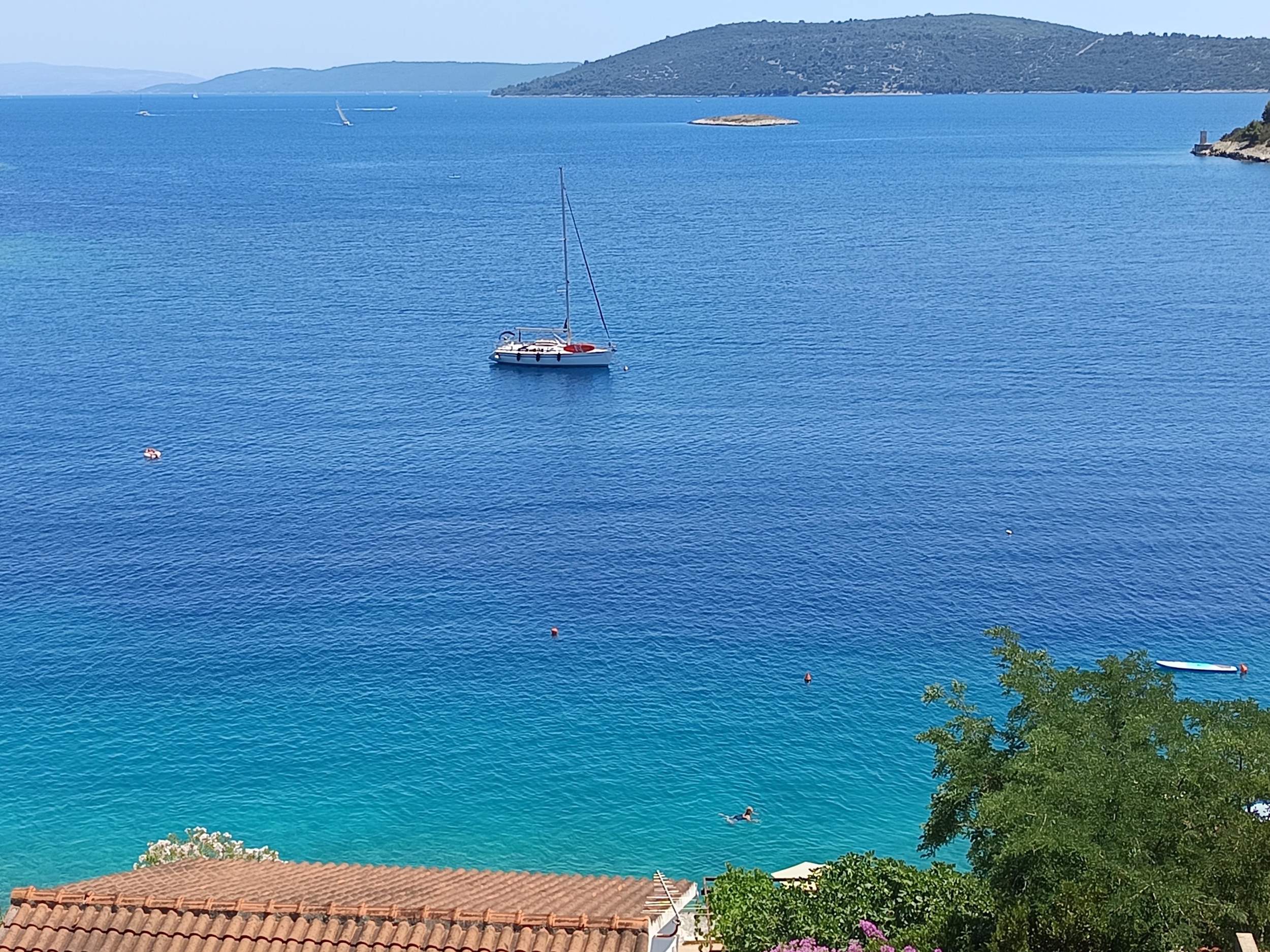 Bavaria 38 — photo 26