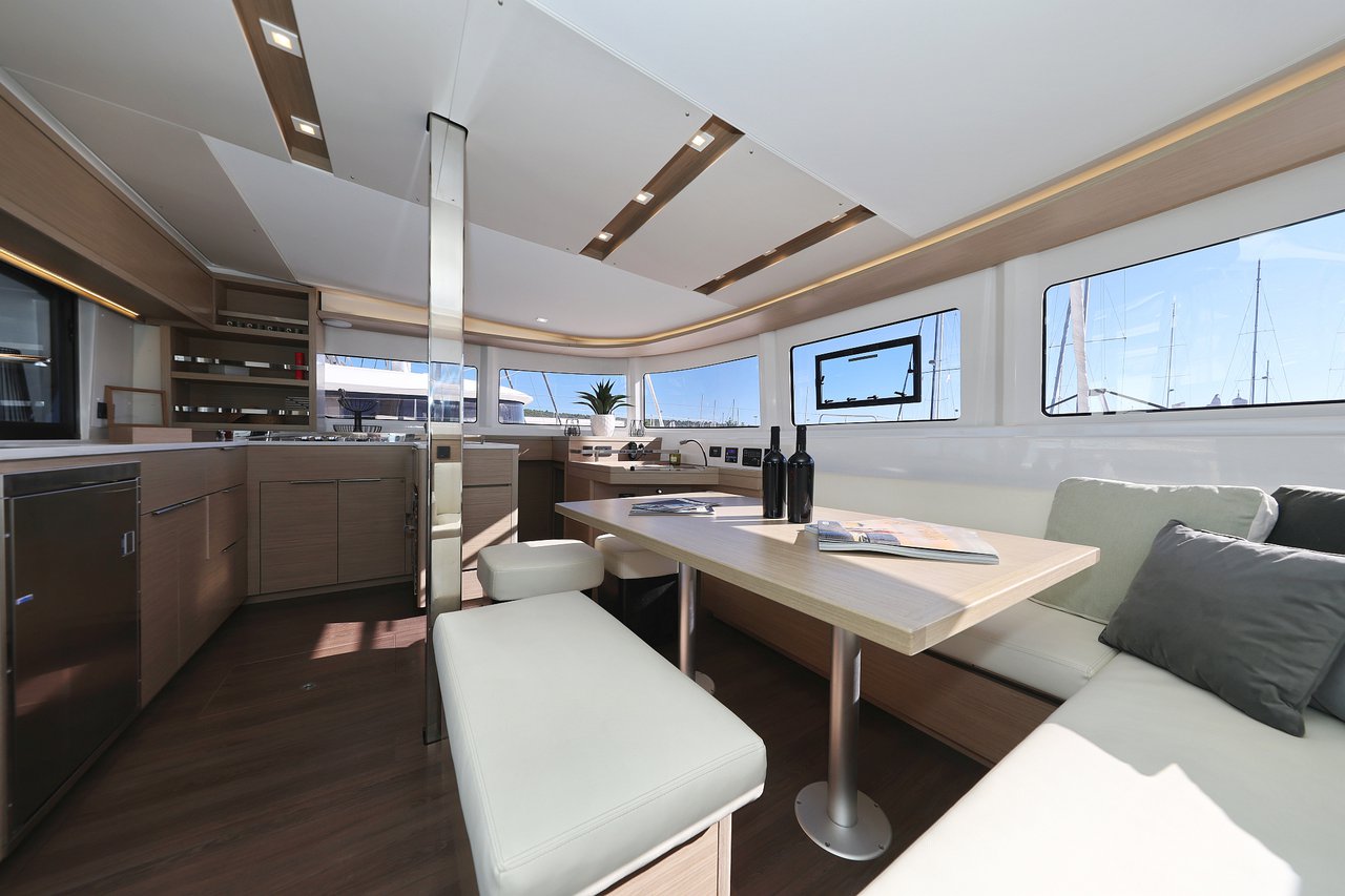Lagoon 46 - 4 + 2 cab. — photo 12