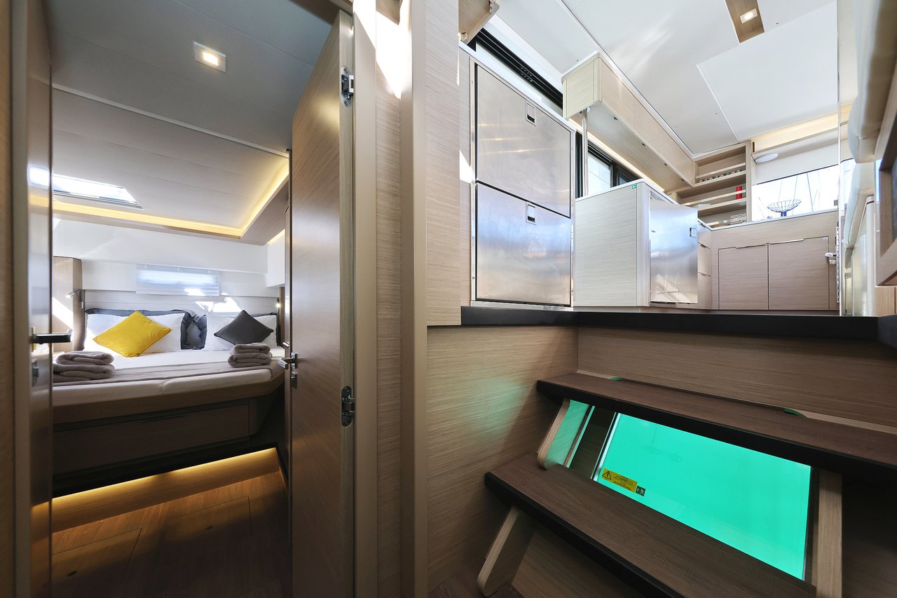 Lagoon 46 - 4 + 2 cab. — photo 18