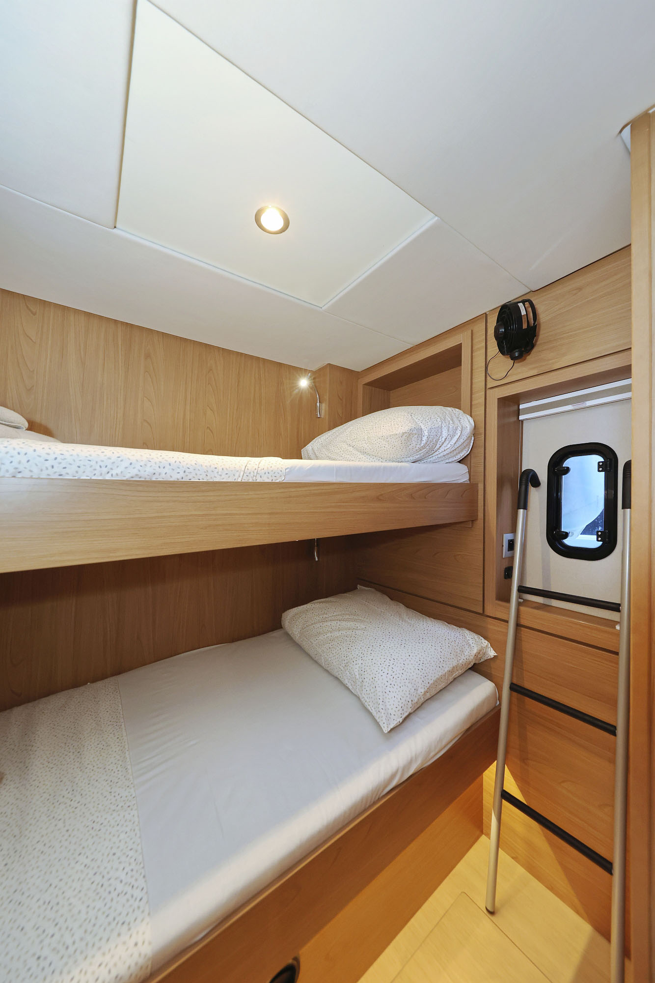 Bali 4.6 - 5 + 1 cab. — photo 30