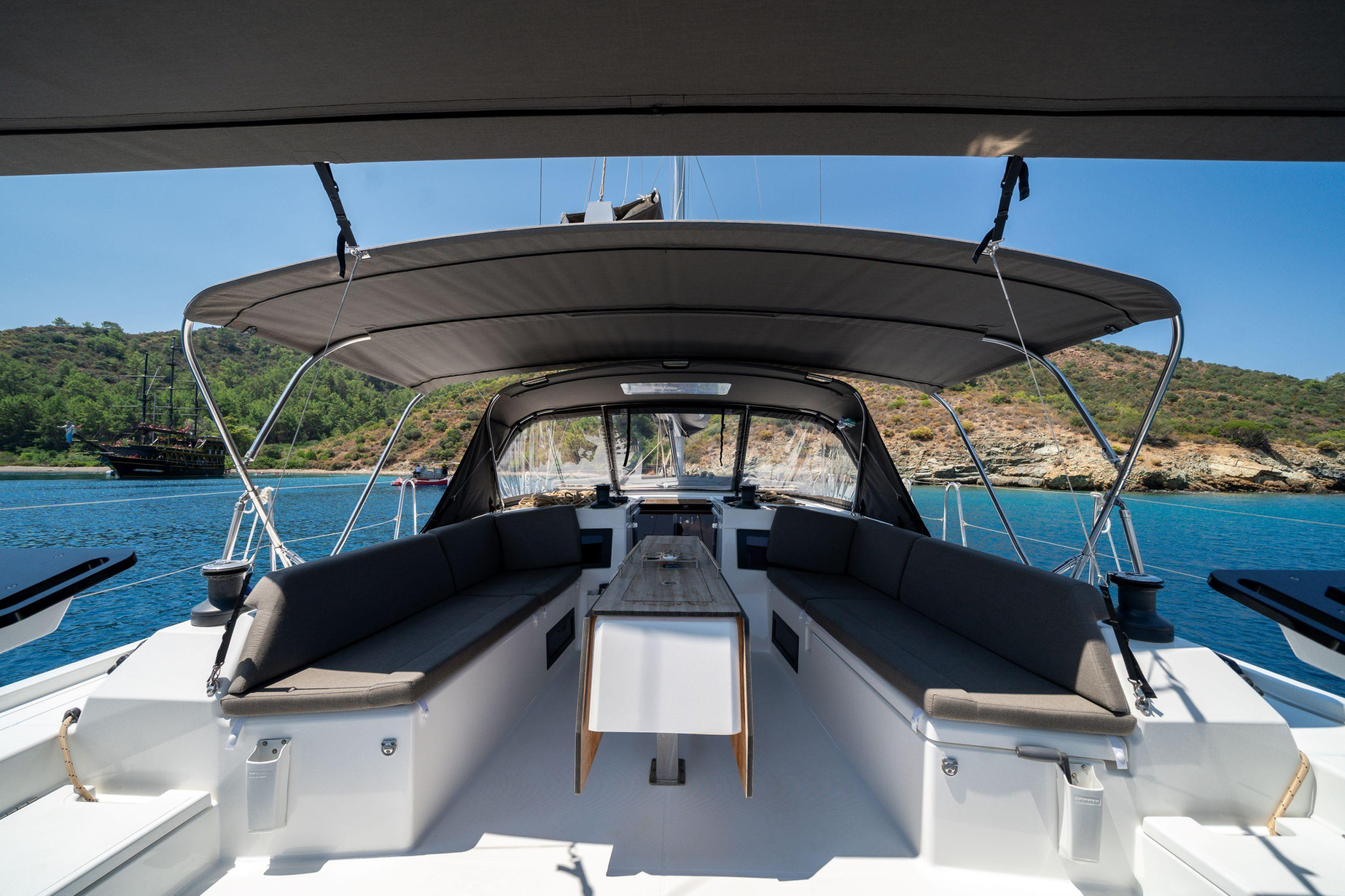 Dufour 470 - 5 cab. — photo 8