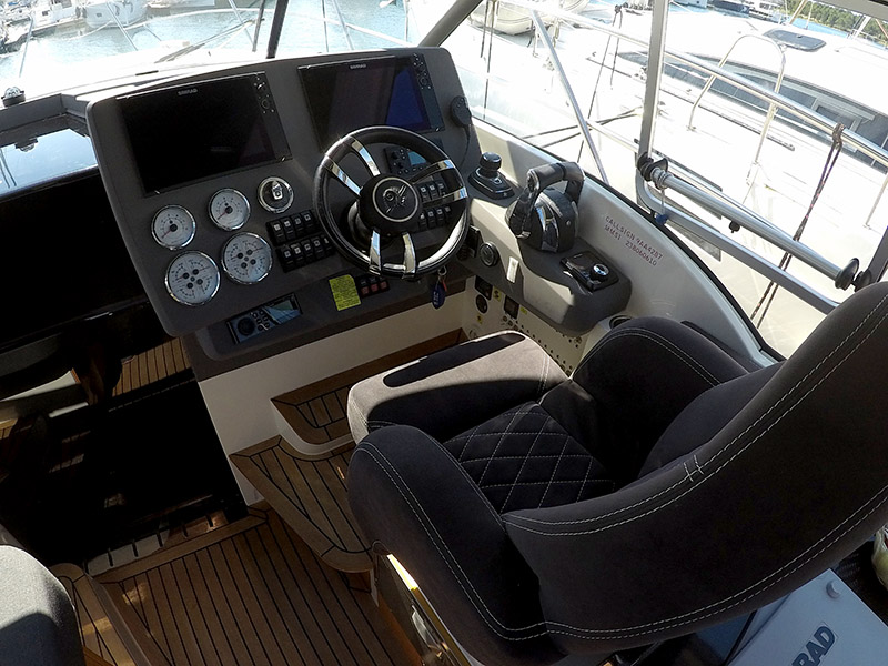 Marex 360 Cabriolet Cruiser — photo 5