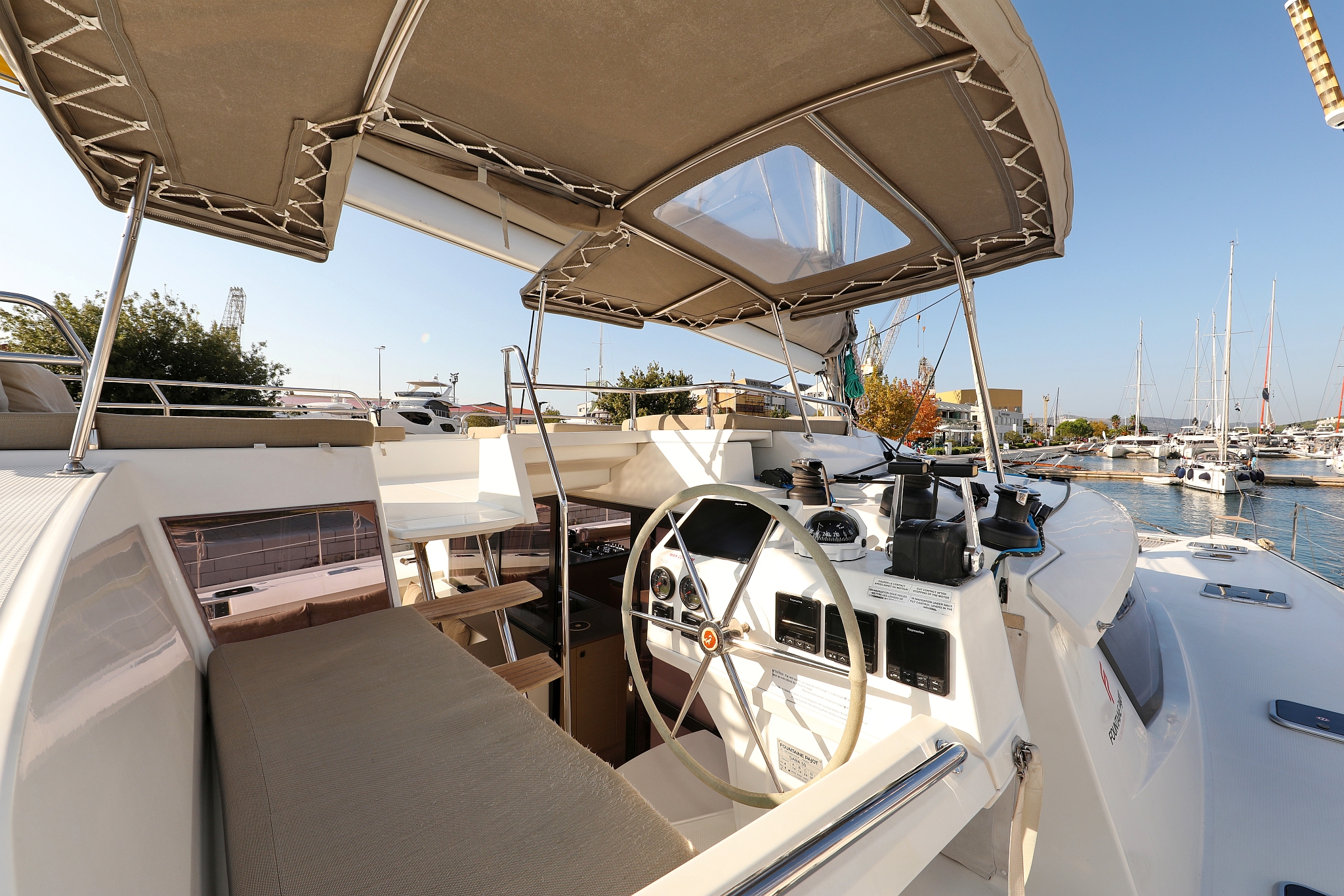 Fountaine Pajot Saba 50 - 6 + 1 cab. — photo 8