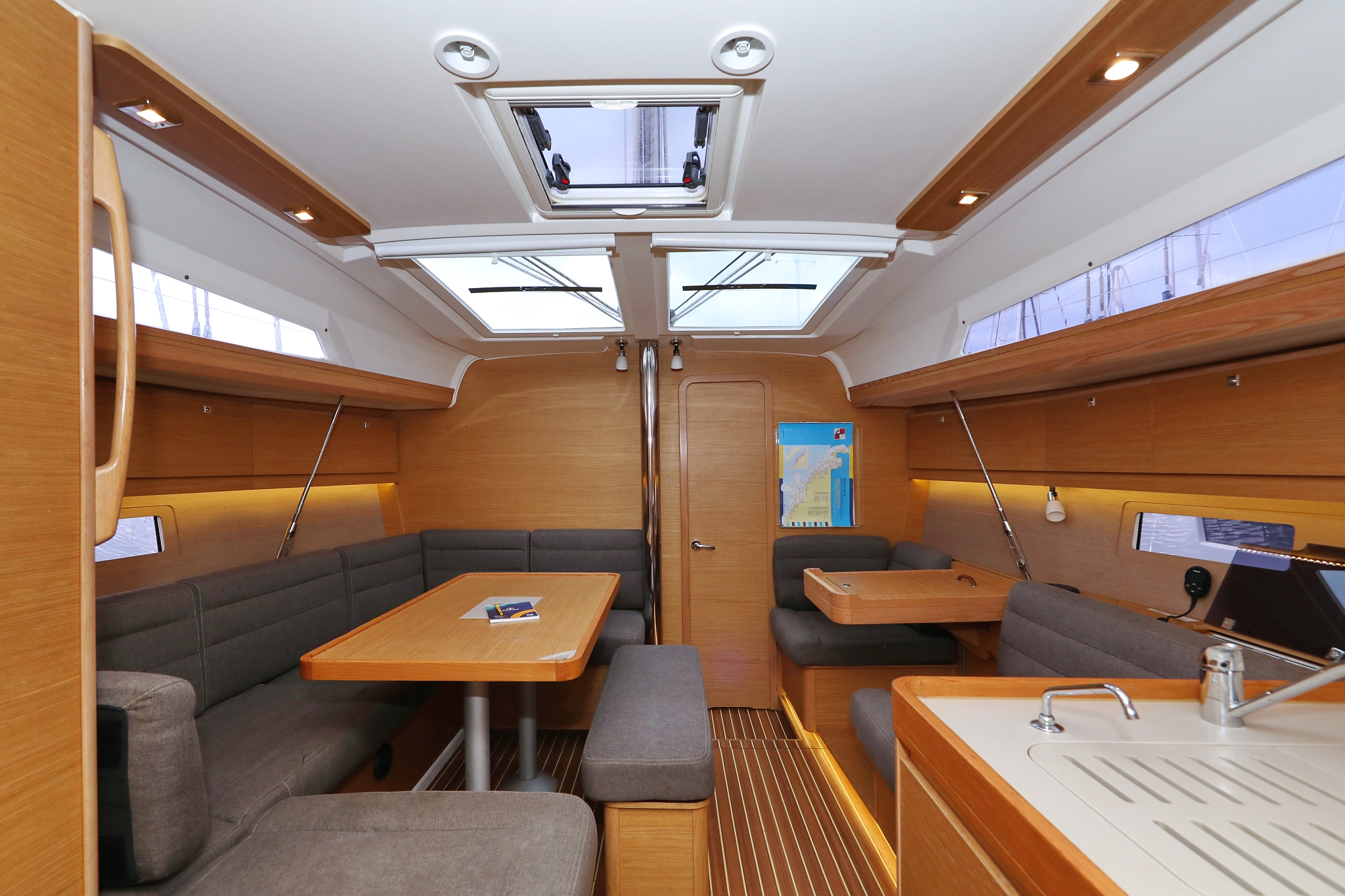 Dufour 412 GL — photo 12