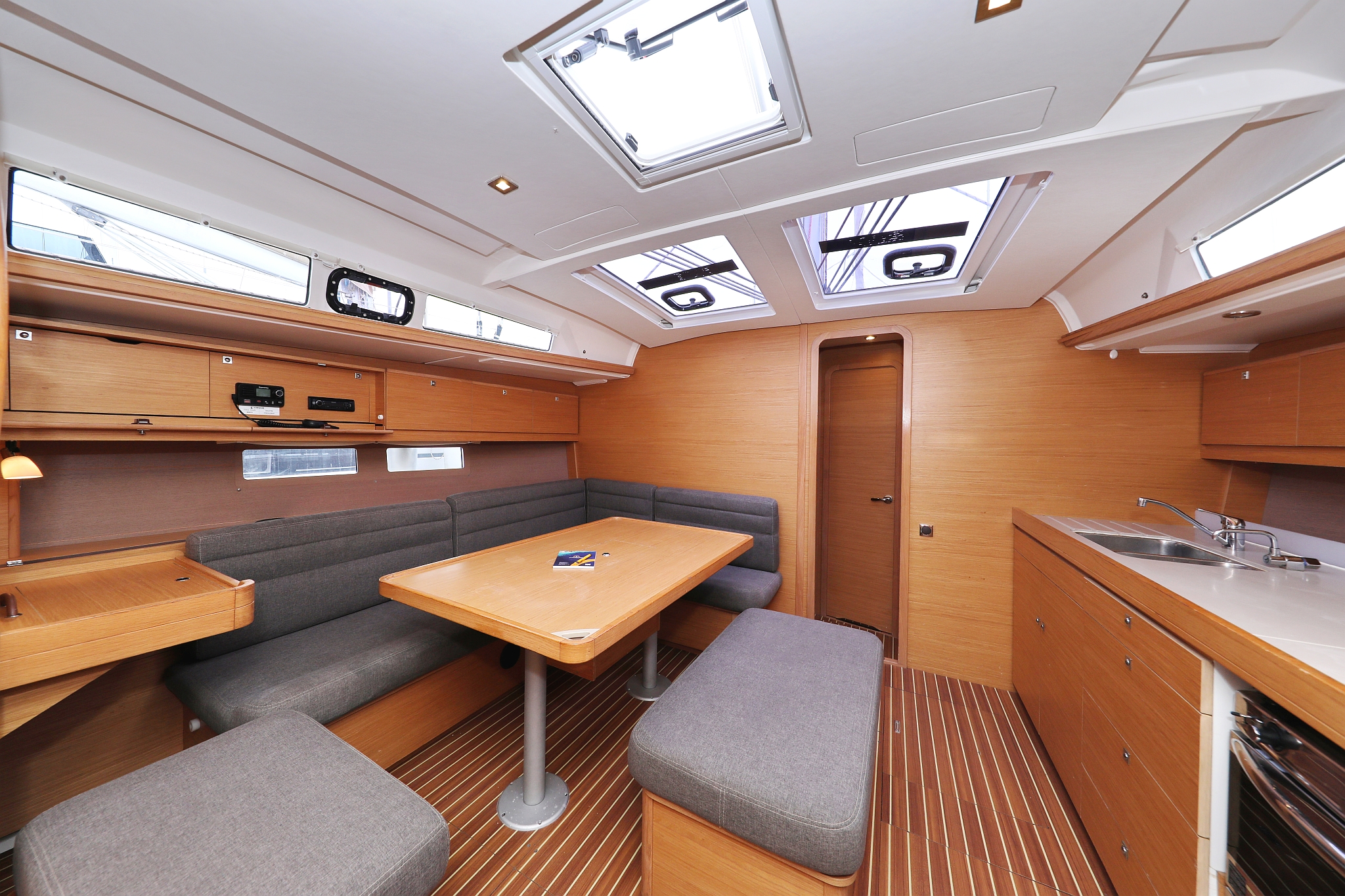 Dufour 460 GL — photo 9