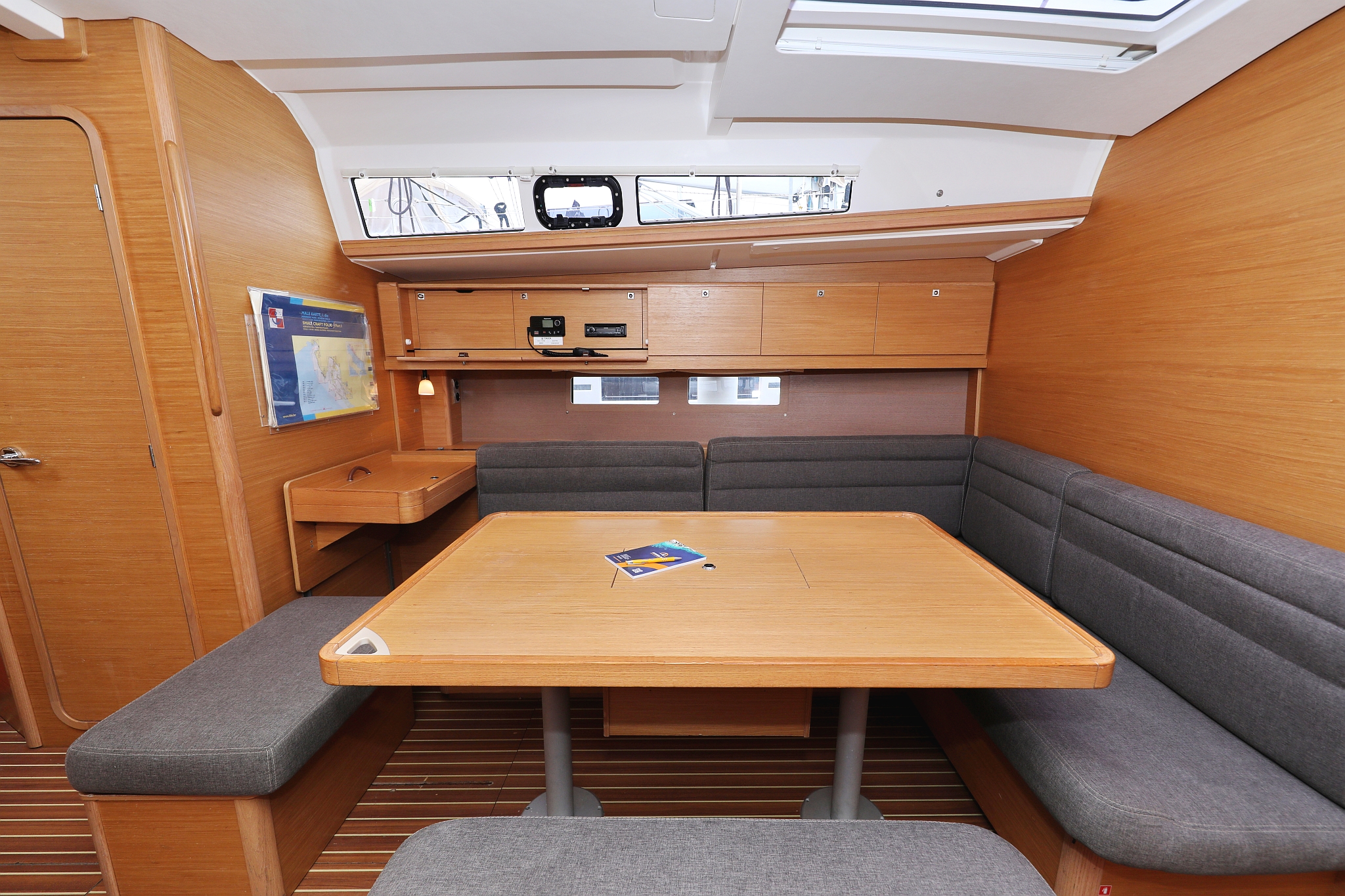 Dufour 460 GL — photo 10