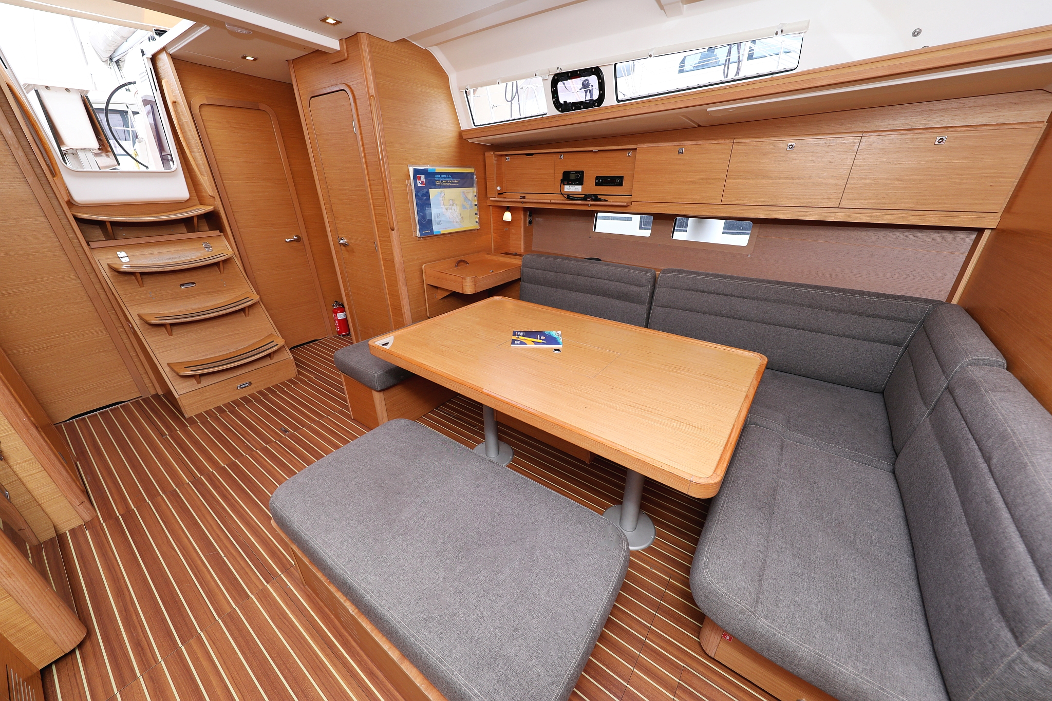 Dufour 460 GL — photo 11