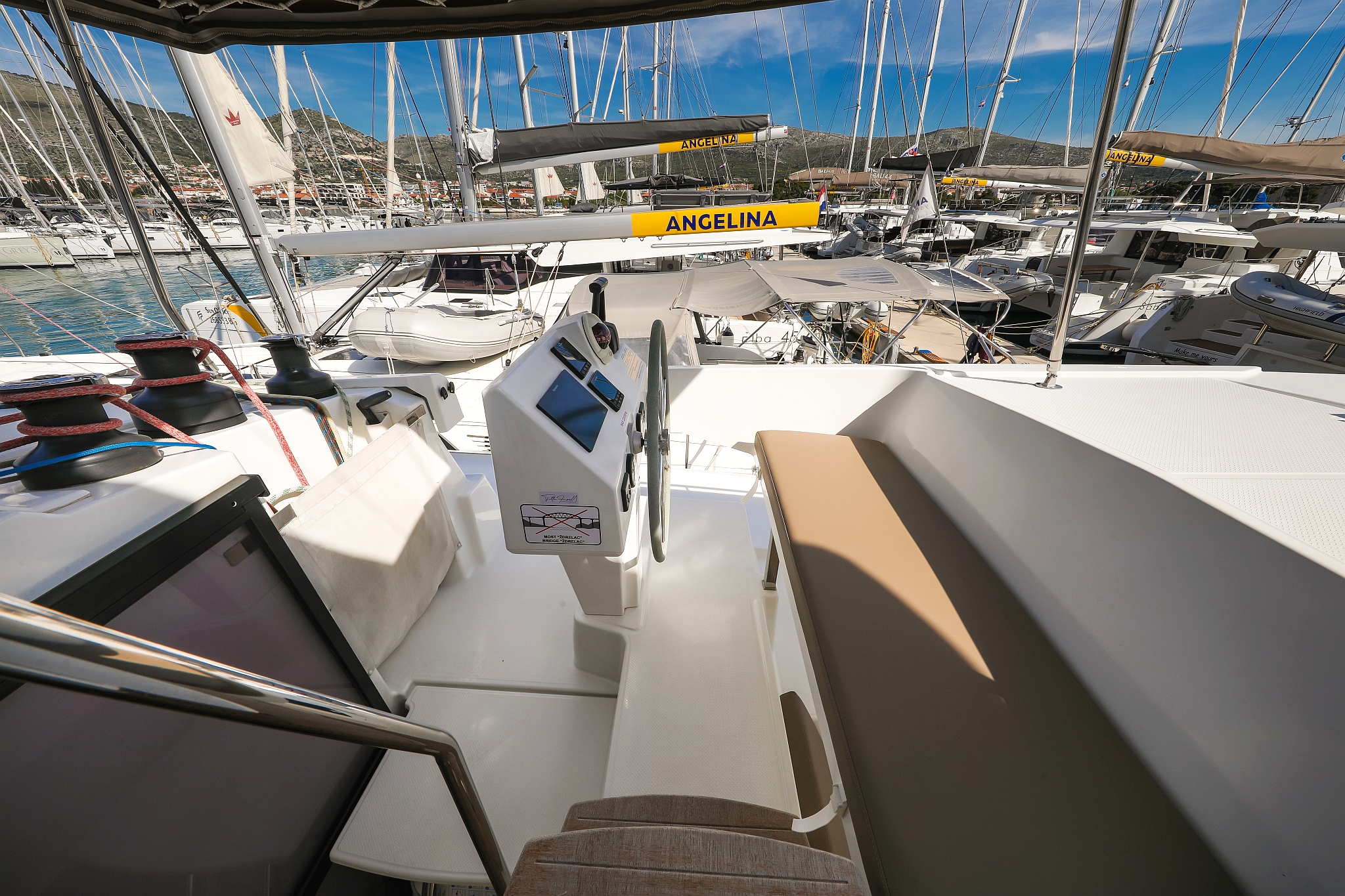 Fountaine Pajot Saona 47 Quintet - 5 + 1 cab. — photo 45