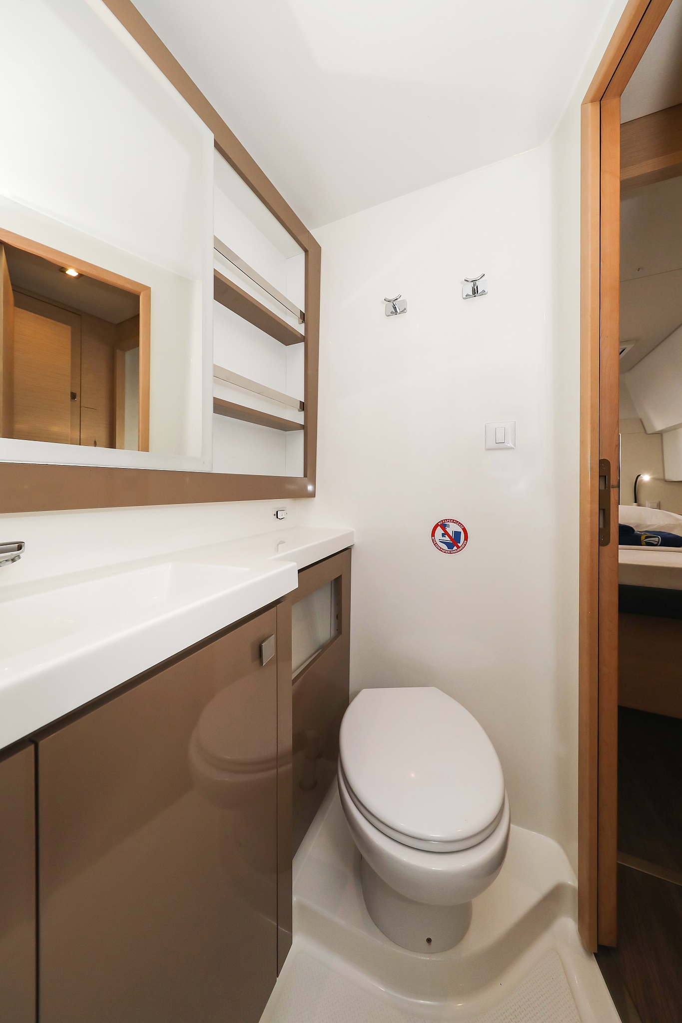 Fountaine Pajot Saona 47 Quintet - 5 + 1 cab. — photo 24