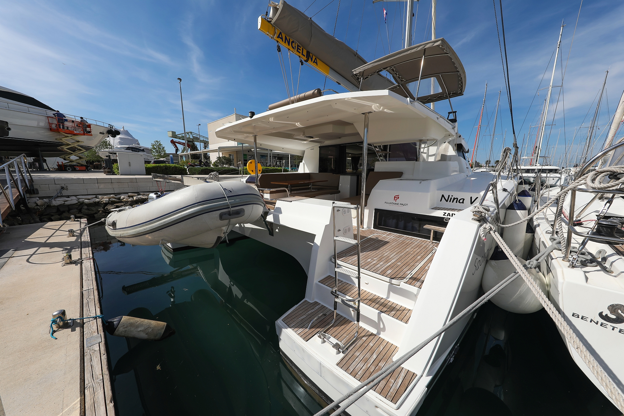 Fountaine Pajot Saona 47 Quintet - 5 + 1 cab. — photo 3