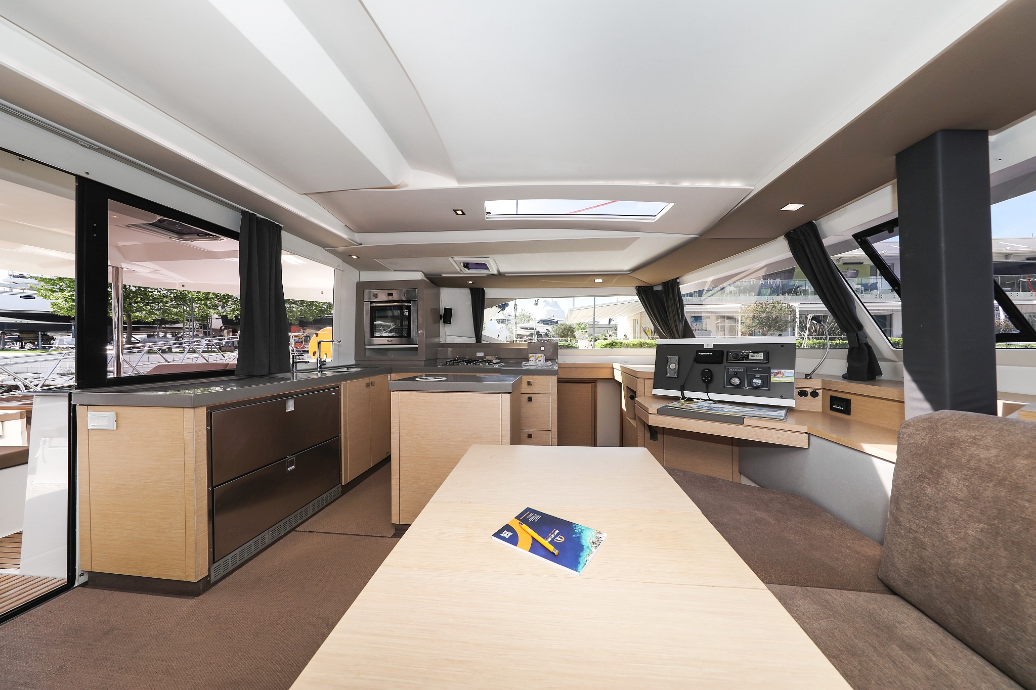 Fountaine Pajot Saona 47 Quintet - 5 + 1 cab. — photo 14