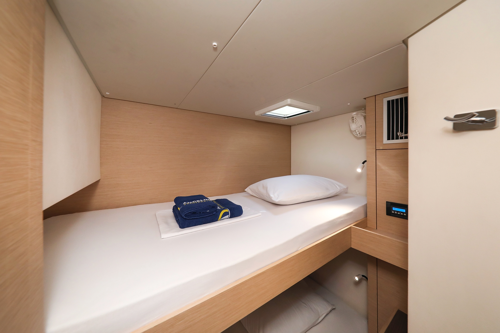 Fountaine Pajot Saona 47 Quintet - 5 + 1 cab. — photo 31
