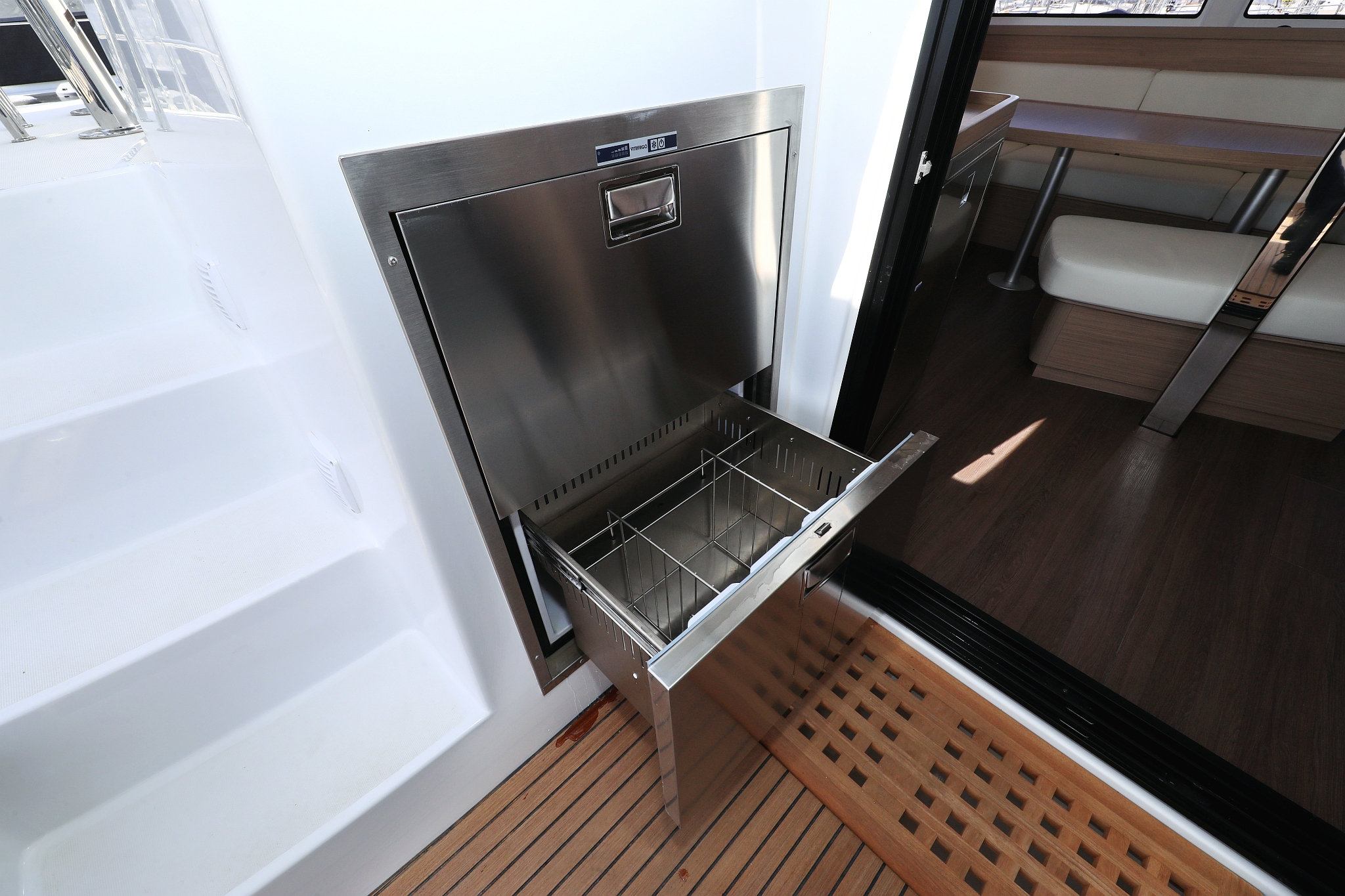 Lagoon 42 - 4 + 2 cab. — photo 3