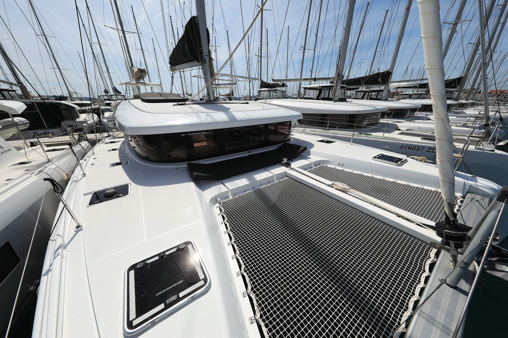 Lagoon 42 - 4 + 2 cab. — photo 14