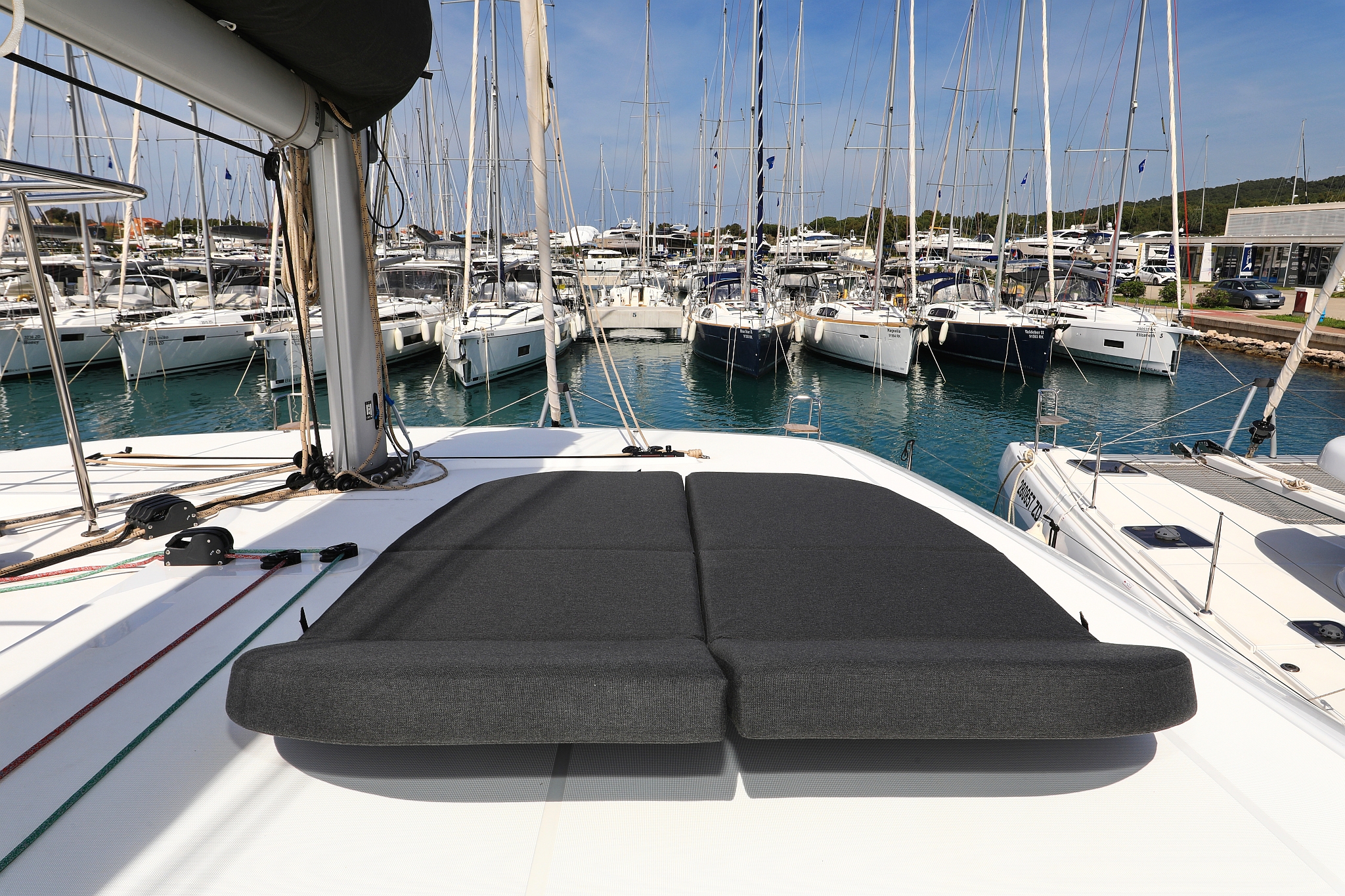 Lagoon 42 - 4 + 2 cab. — photo 20