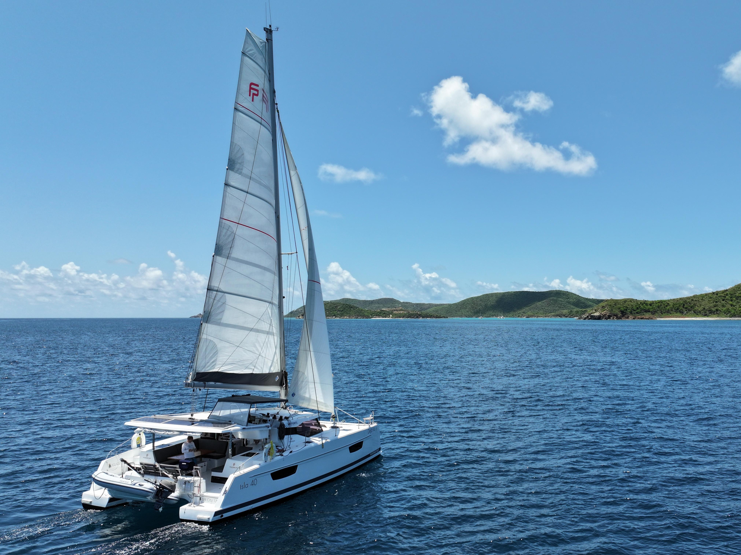 Fountaine Pajot Isla 40 - 4 + 1 cab. — photo 9
