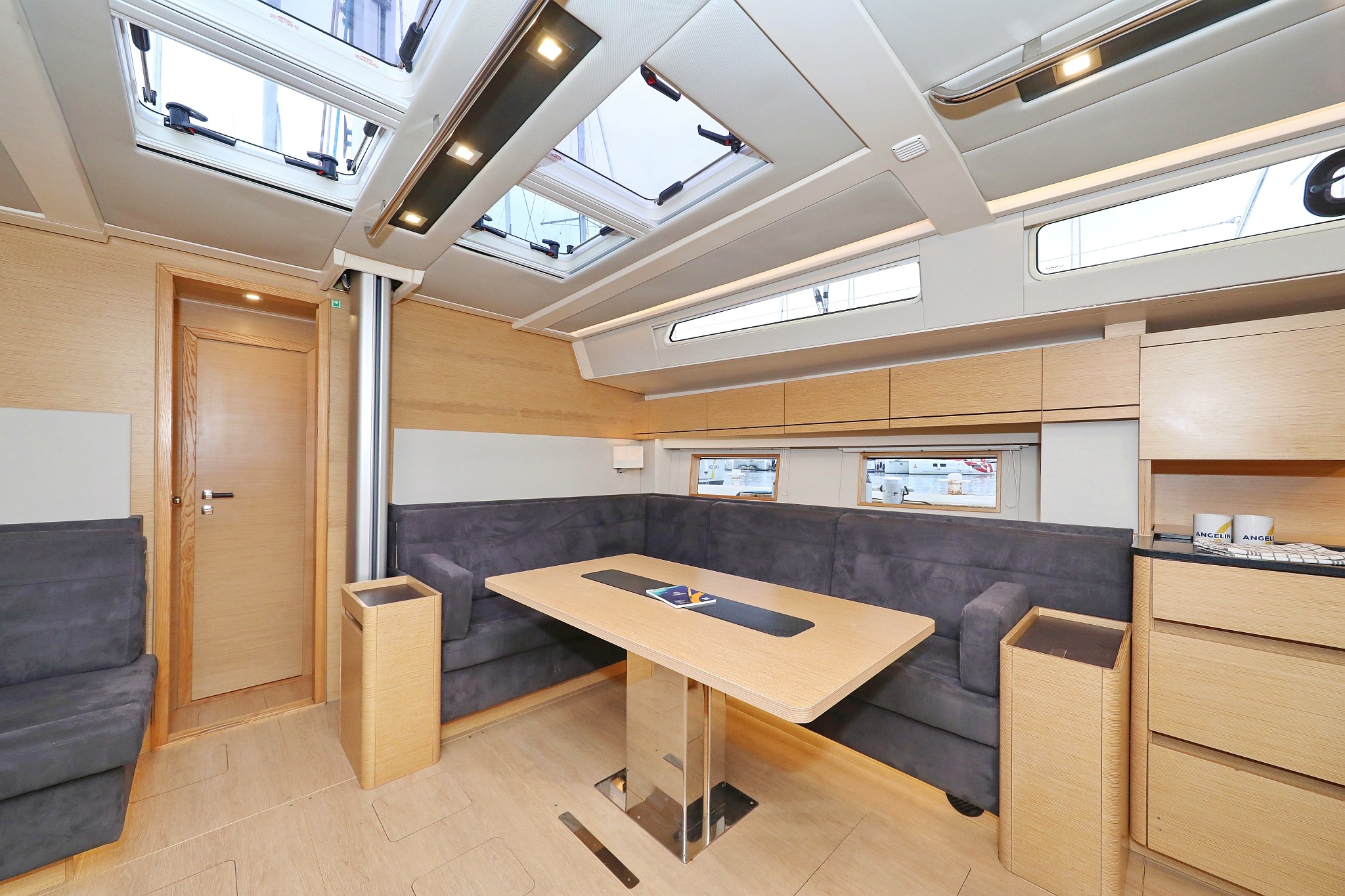 Hanse 548 - 5 + 1 cab. — photo 9