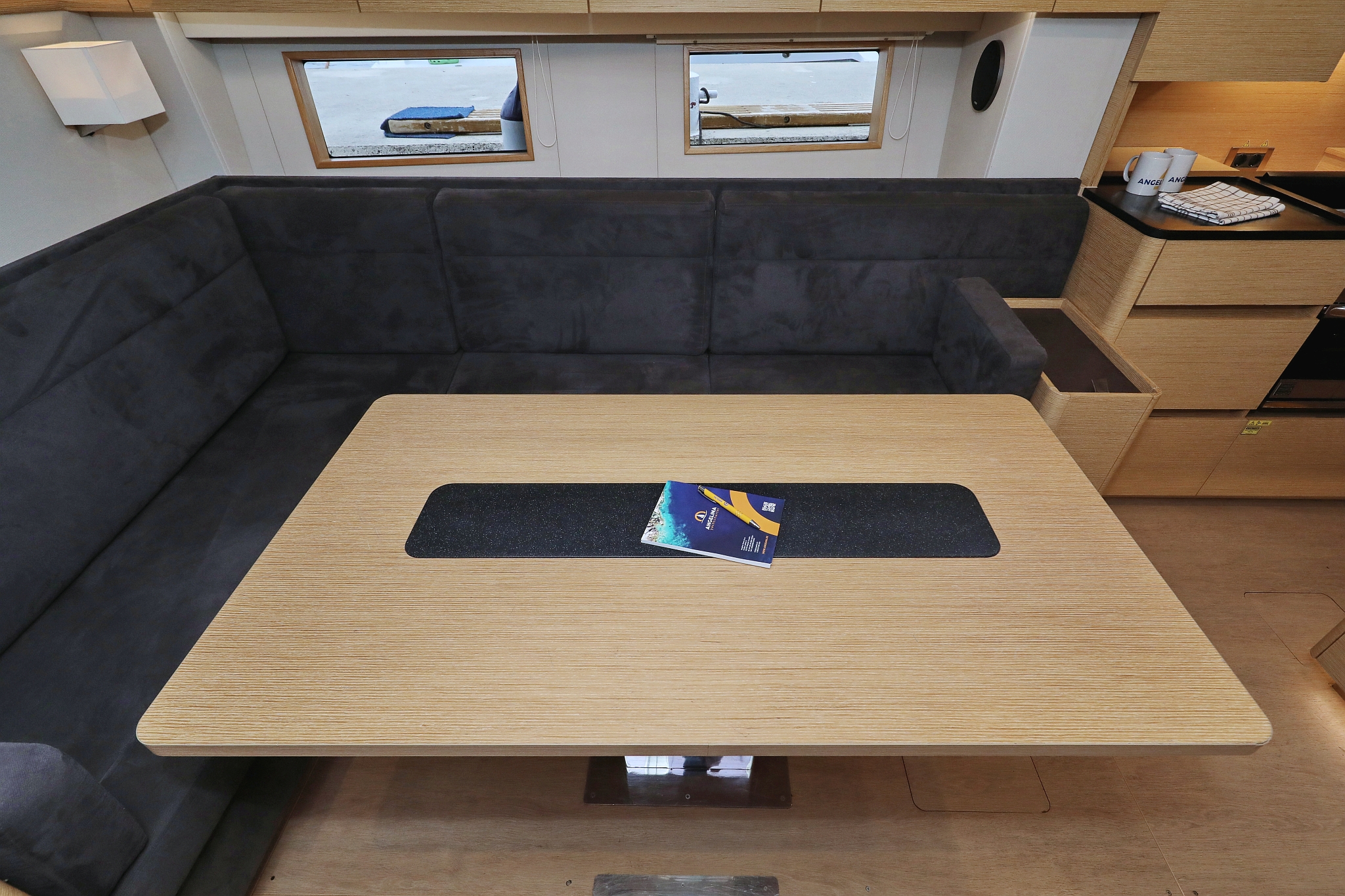 Hanse 548 - 5 + 1 cab. — photo 10