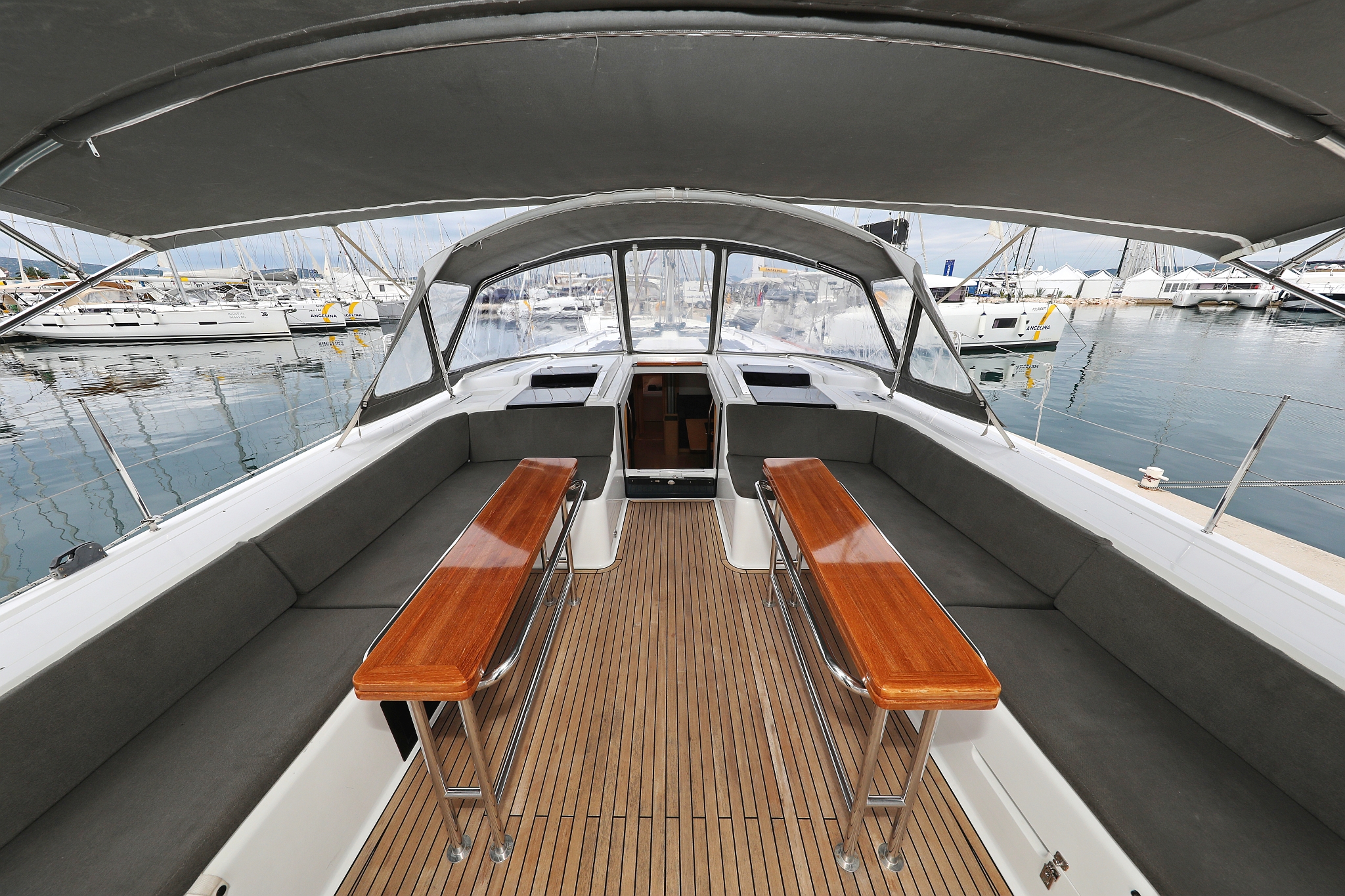 Hanse 548 - 5 + 1 cab. — photo 39