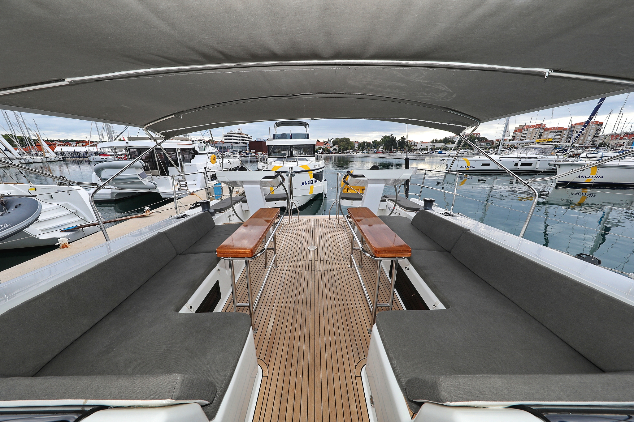 Hanse 548 - 5 + 1 cab. — photo 41