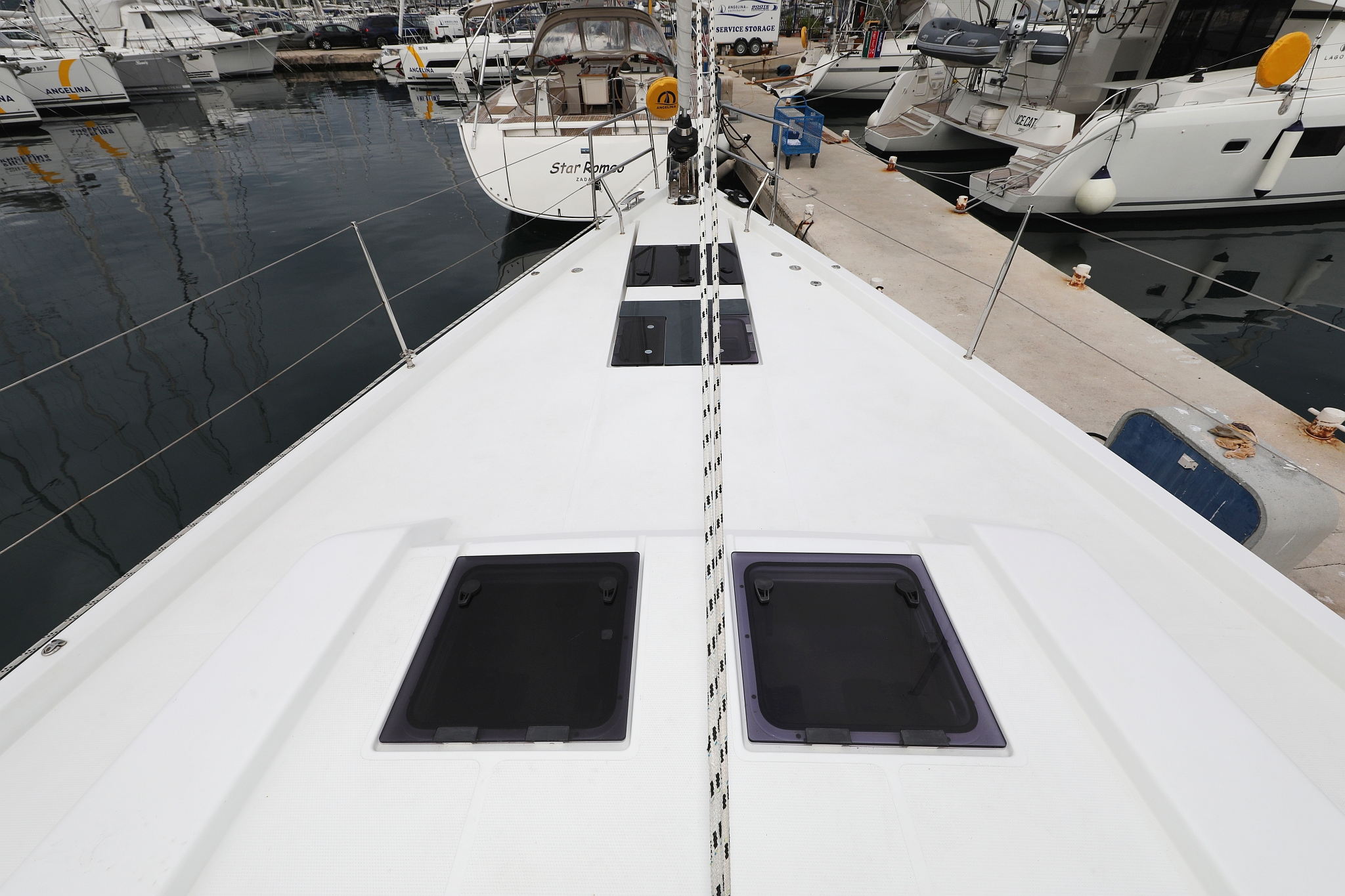 Hanse 548 - 5 + 1 cab. — photo 43