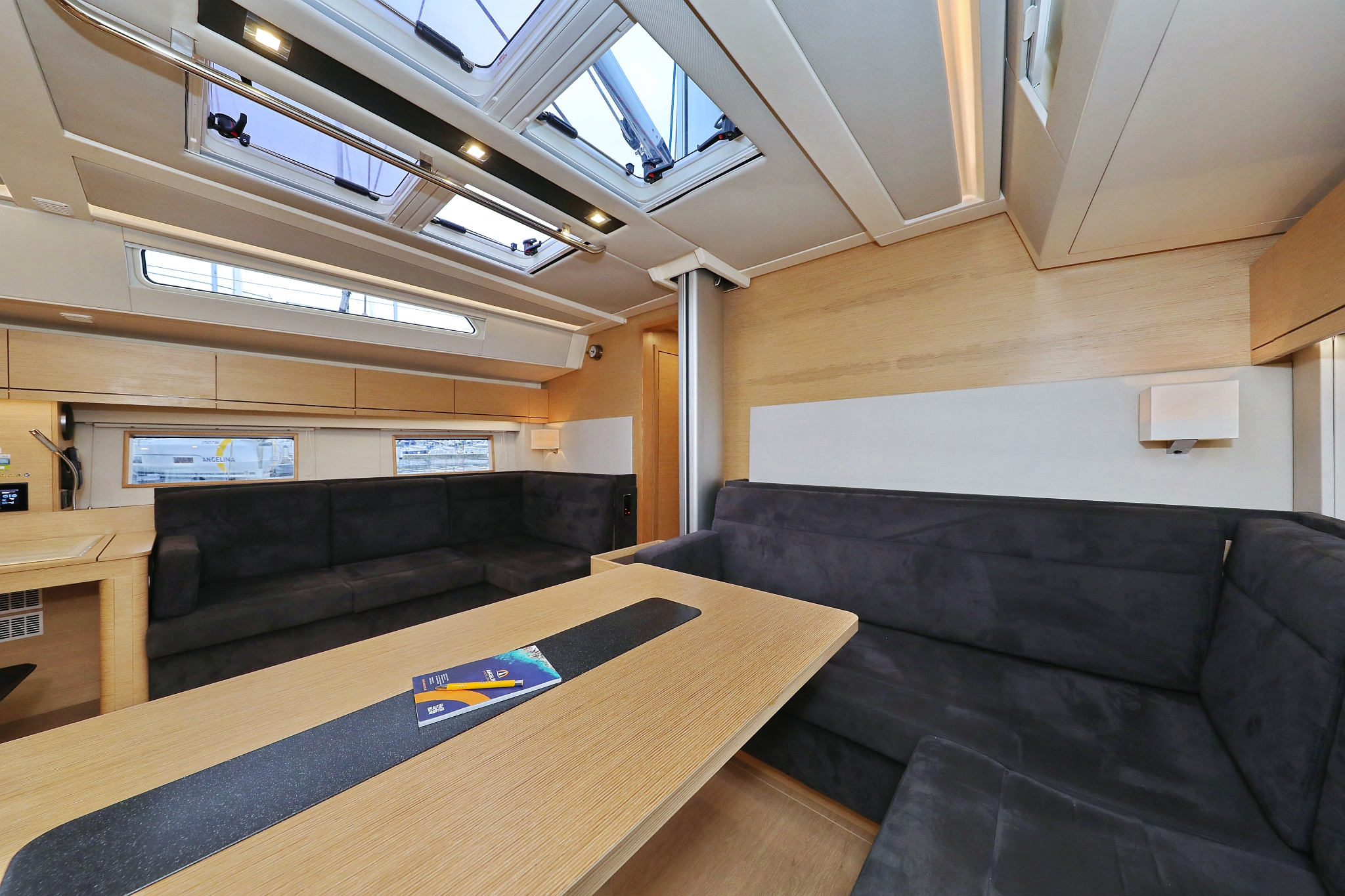 Hanse 548 - 5 + 1 cab. — photo 2