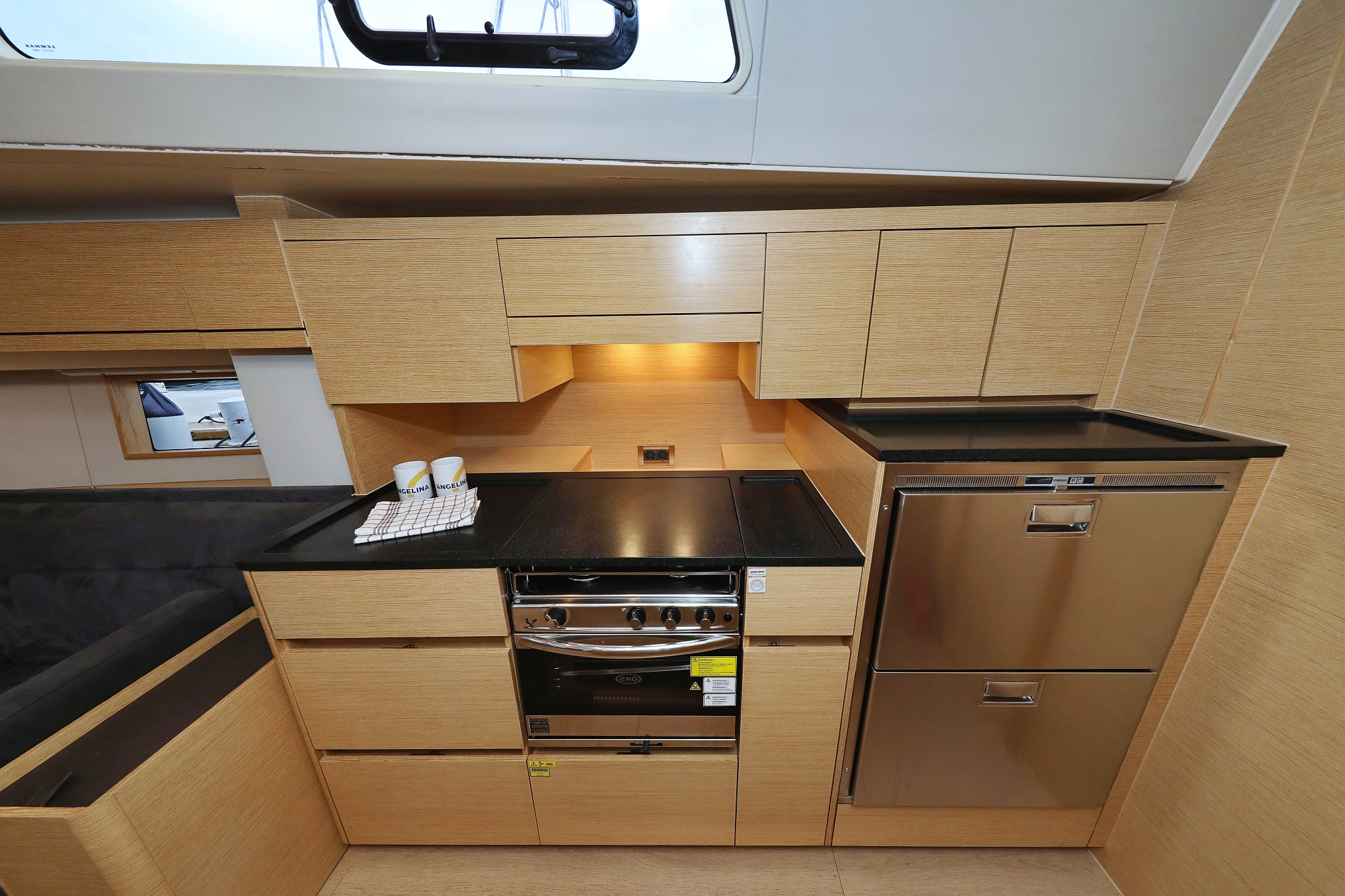 Hanse 548 - 5 + 1 cab. — photo 8