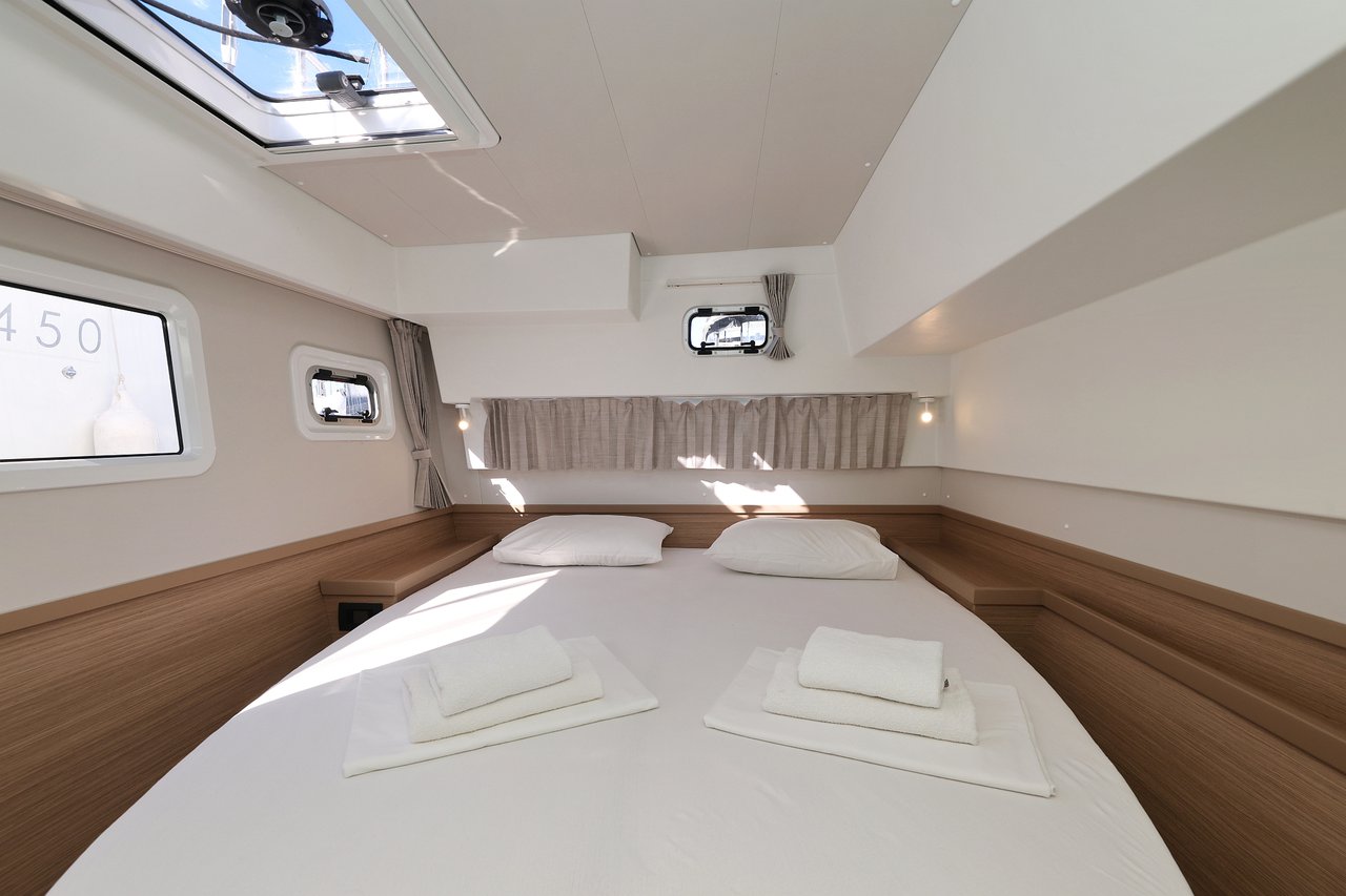 Lagoon 42 - 4 + 2 cab. — photo 25