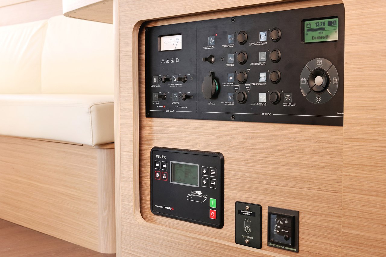 Lagoon 42 - 4 + 2 cab. — photo 32
