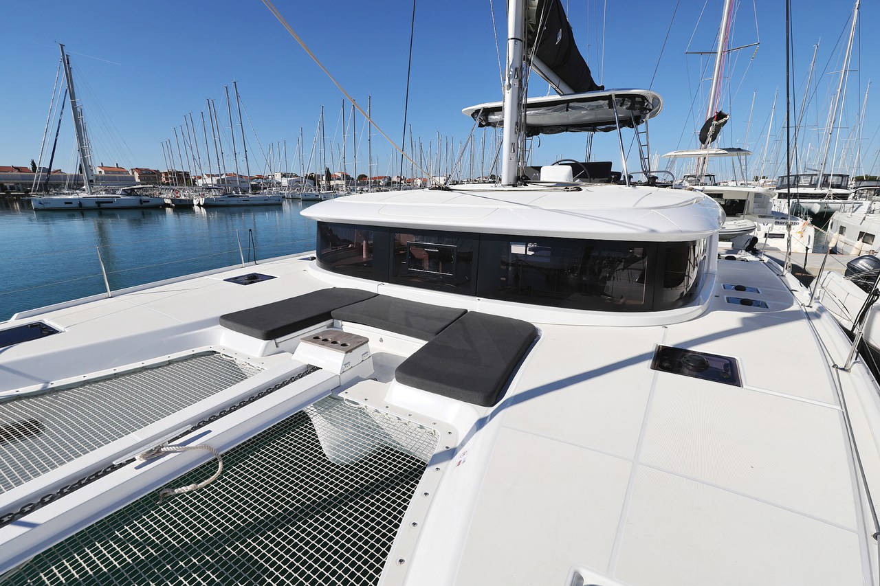 Lagoon 46 - 4 + 2 cab. — photo 3