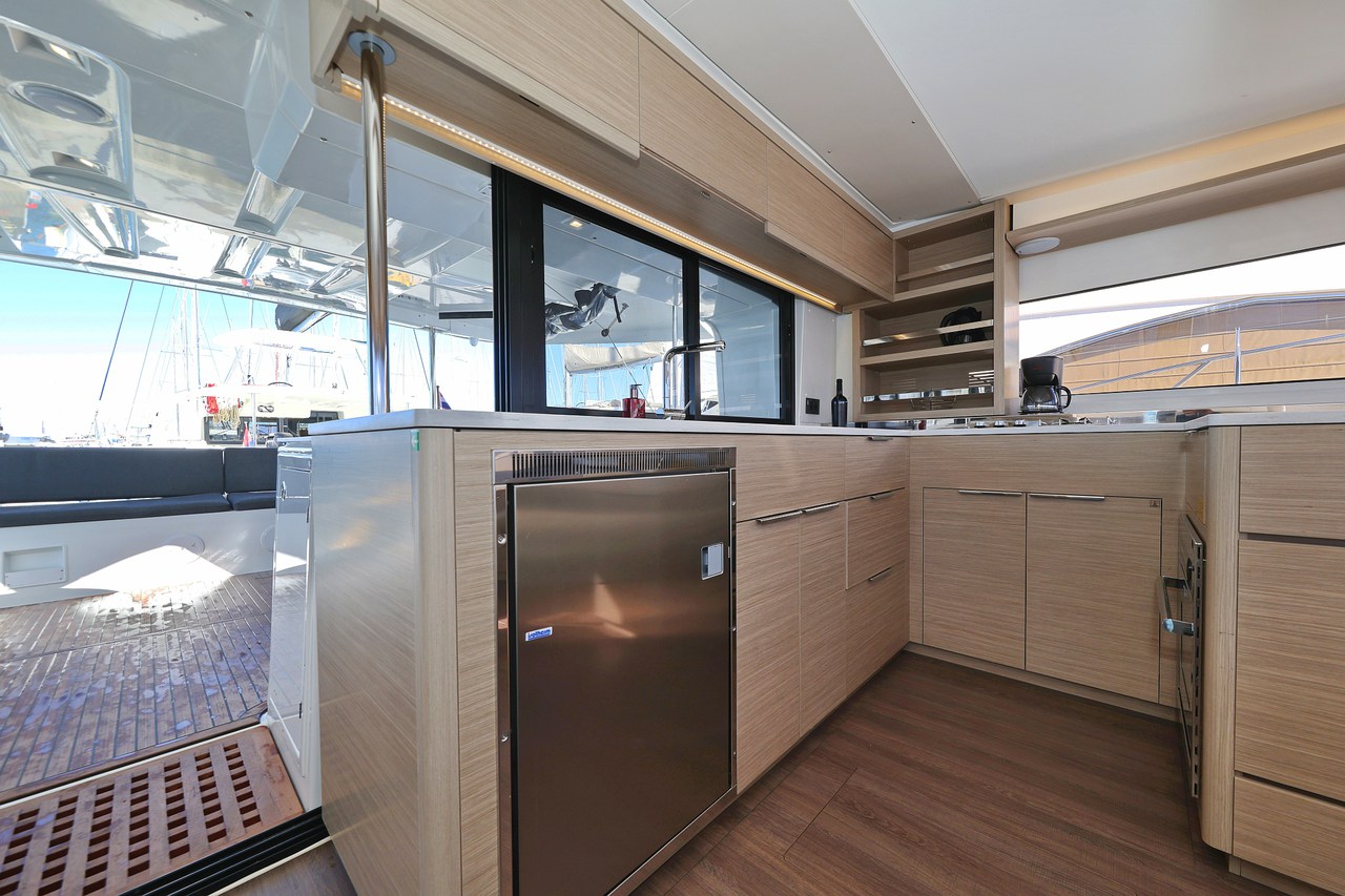 Lagoon 46 - 4 + 2 cab. — photo 18