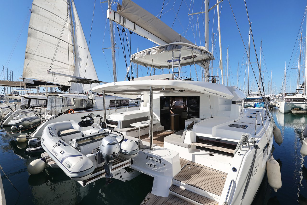 Lagoon 51 - 6 + 1 cab. — photo 3