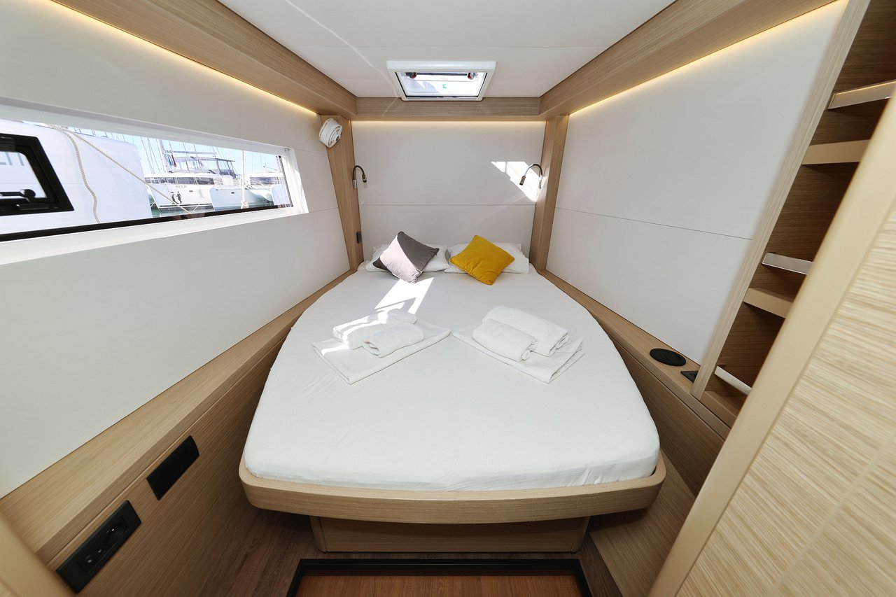 Lagoon 51 - 6 + 1 cab. — photo 24