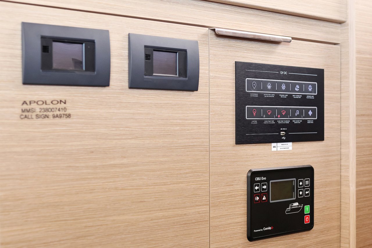 Lagoon 51 - 6 + 1 cab. — photo 28