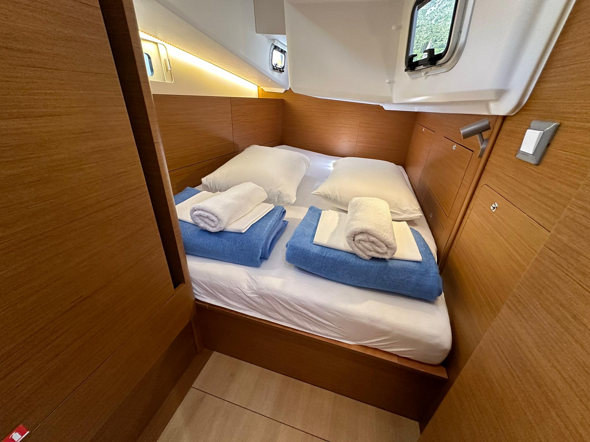 Sun Odyssey 410 - 3 cab. — photo 14