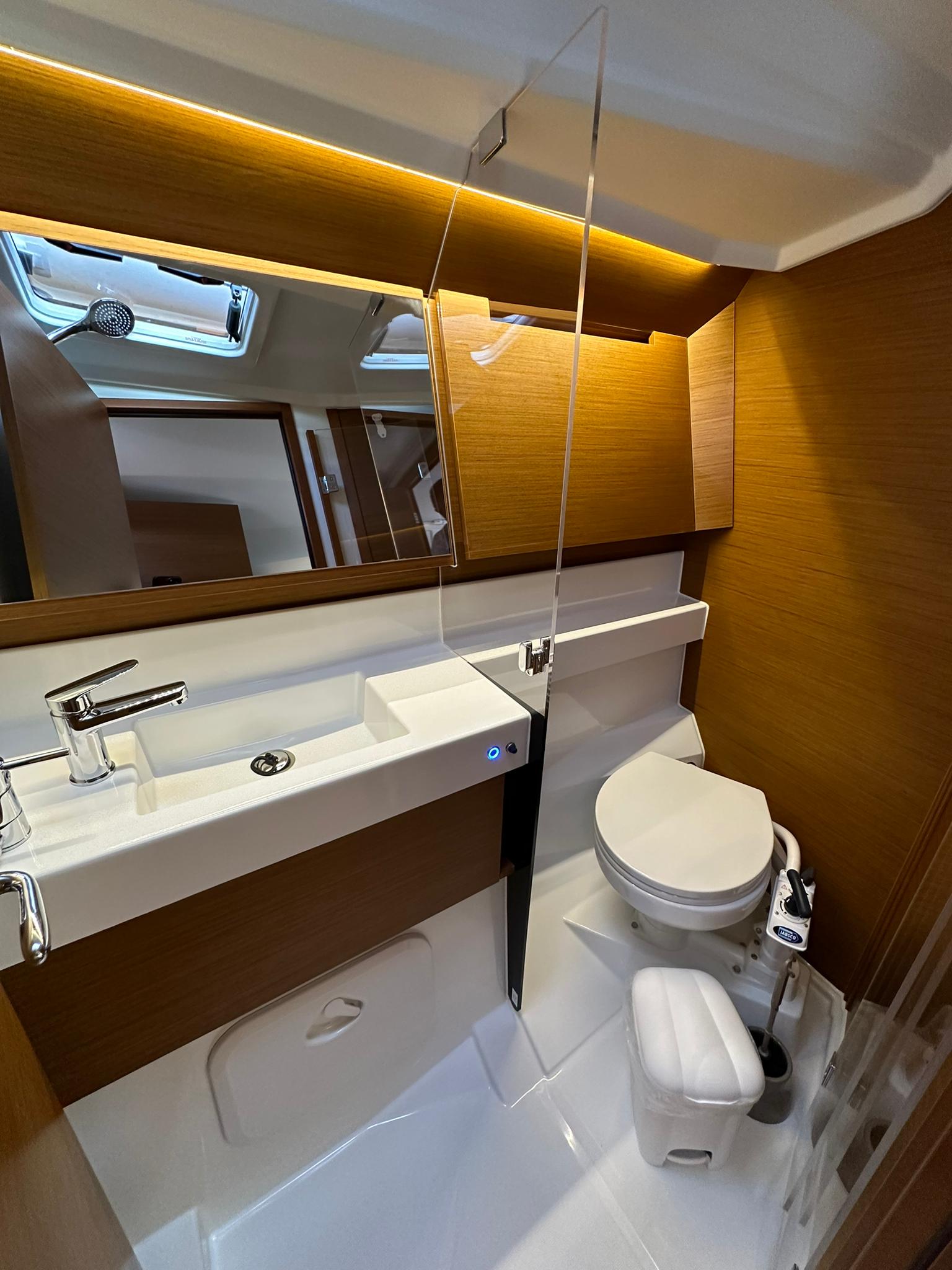 Sun Odyssey 410 - 3 cab. — photo 17