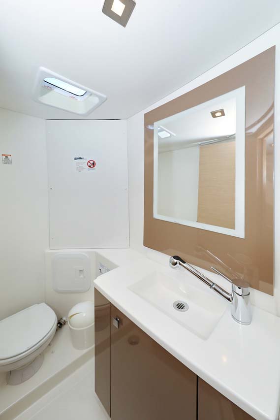 Fountaine Pajot Lucia 40 - 4 cab. — photo 32