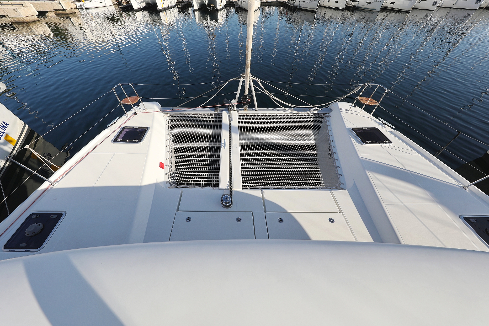 Lagoon 42 - 4 + 2 cab. — photo 13