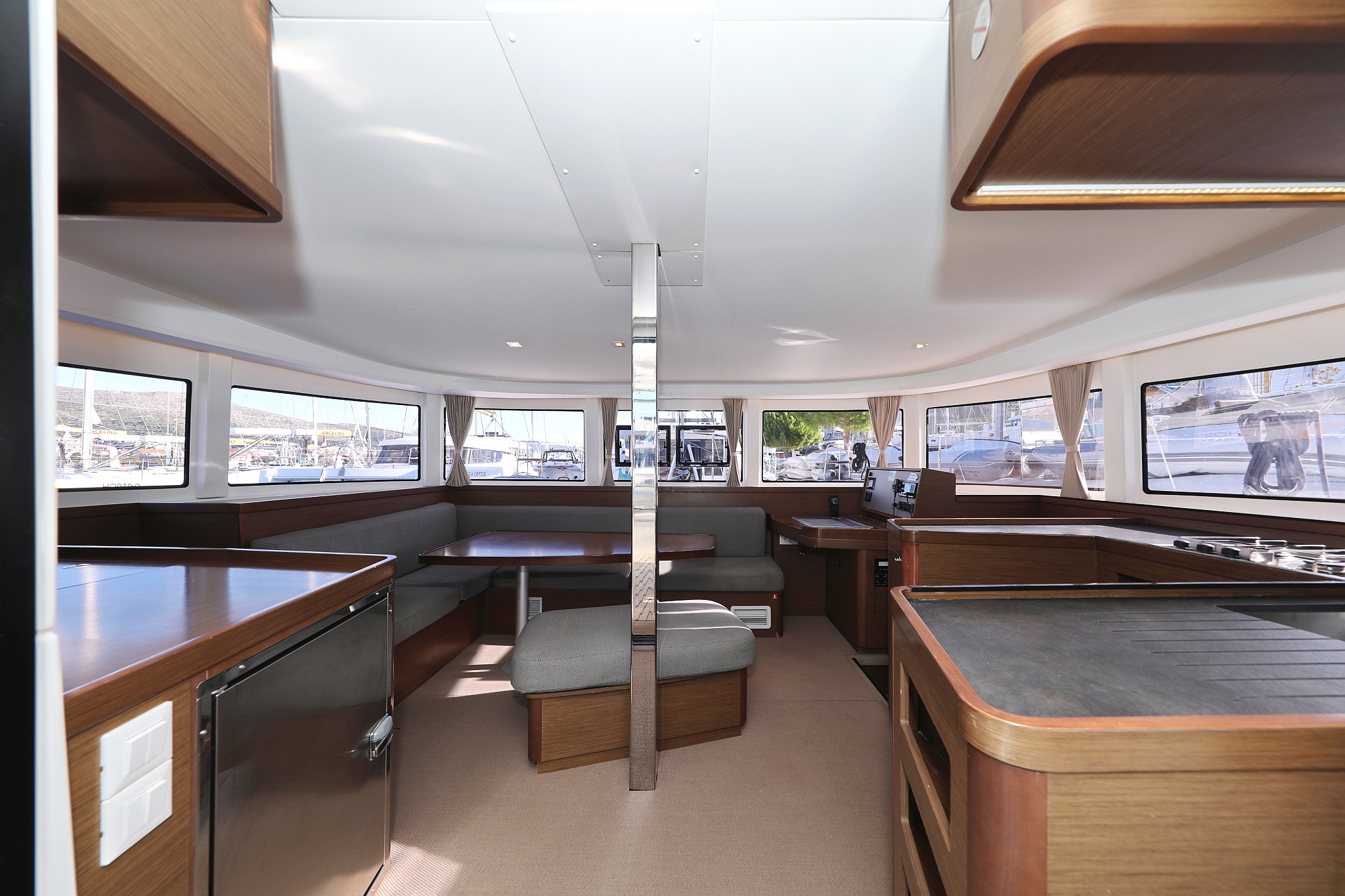 Lagoon 42 - 4 + 2 cab. — photo 15