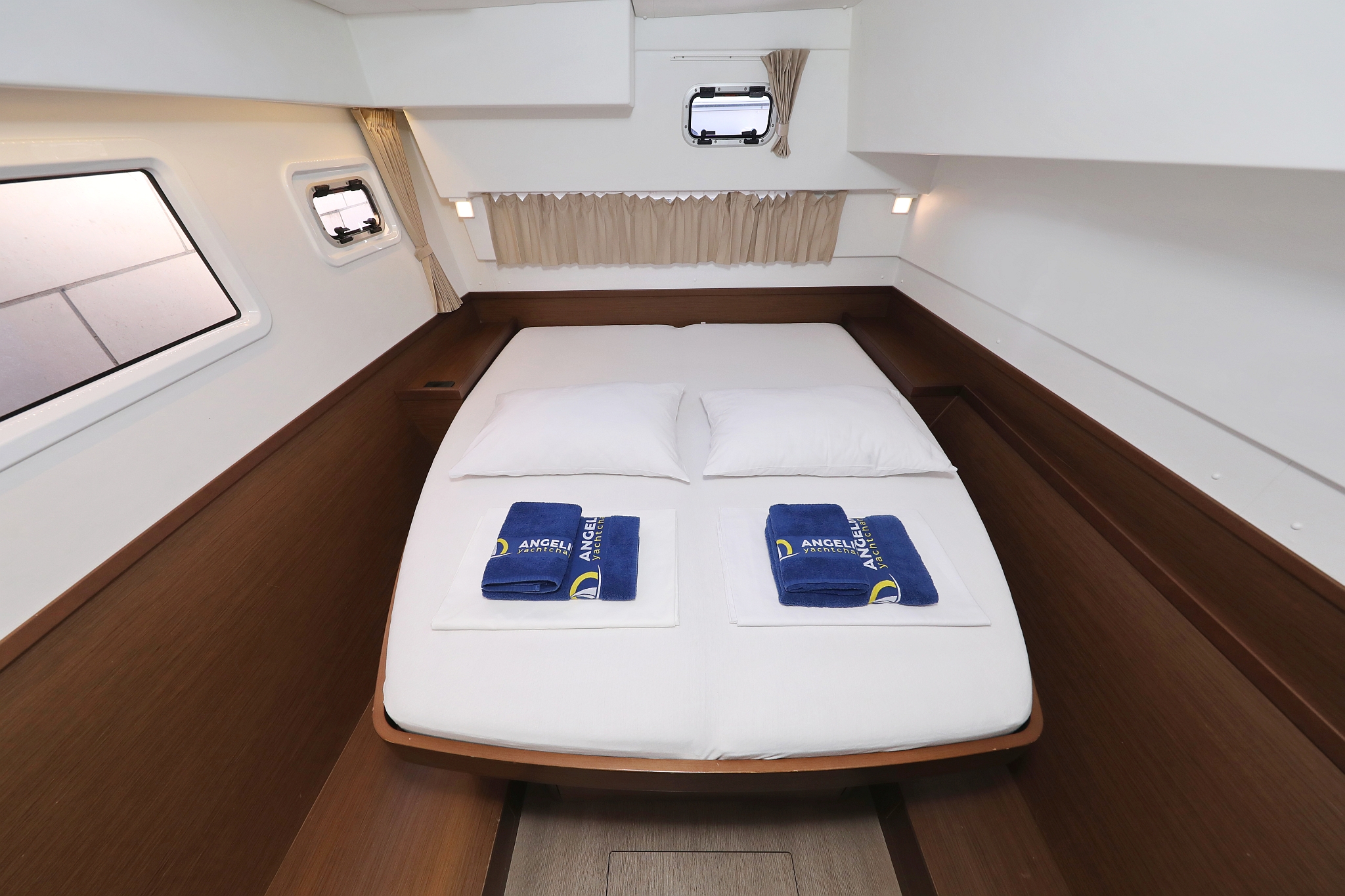 Lagoon 42 - 4 + 2 cab. — photo 25