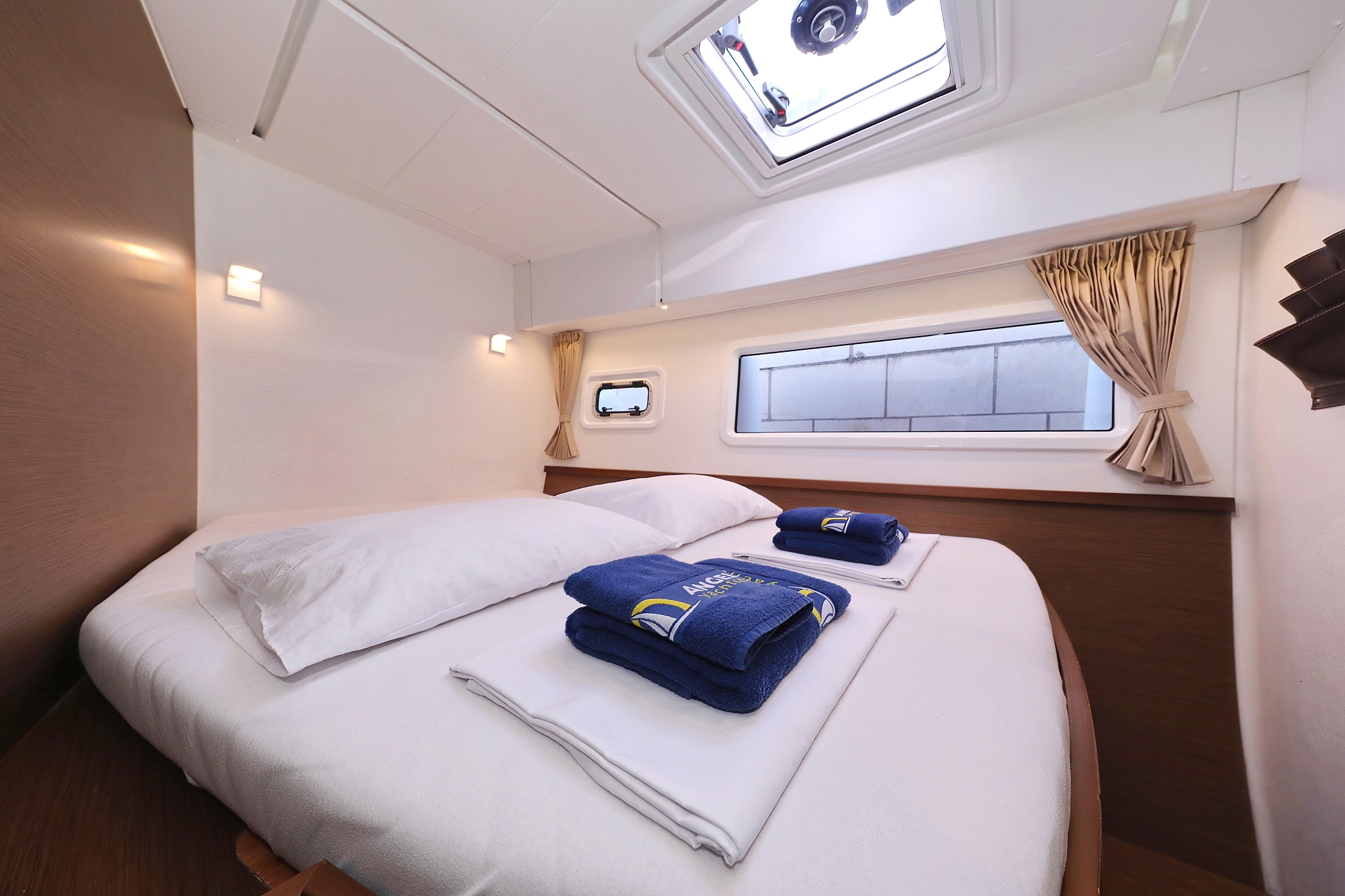 Lagoon 42 - 4 + 2 cab. — photo 32
