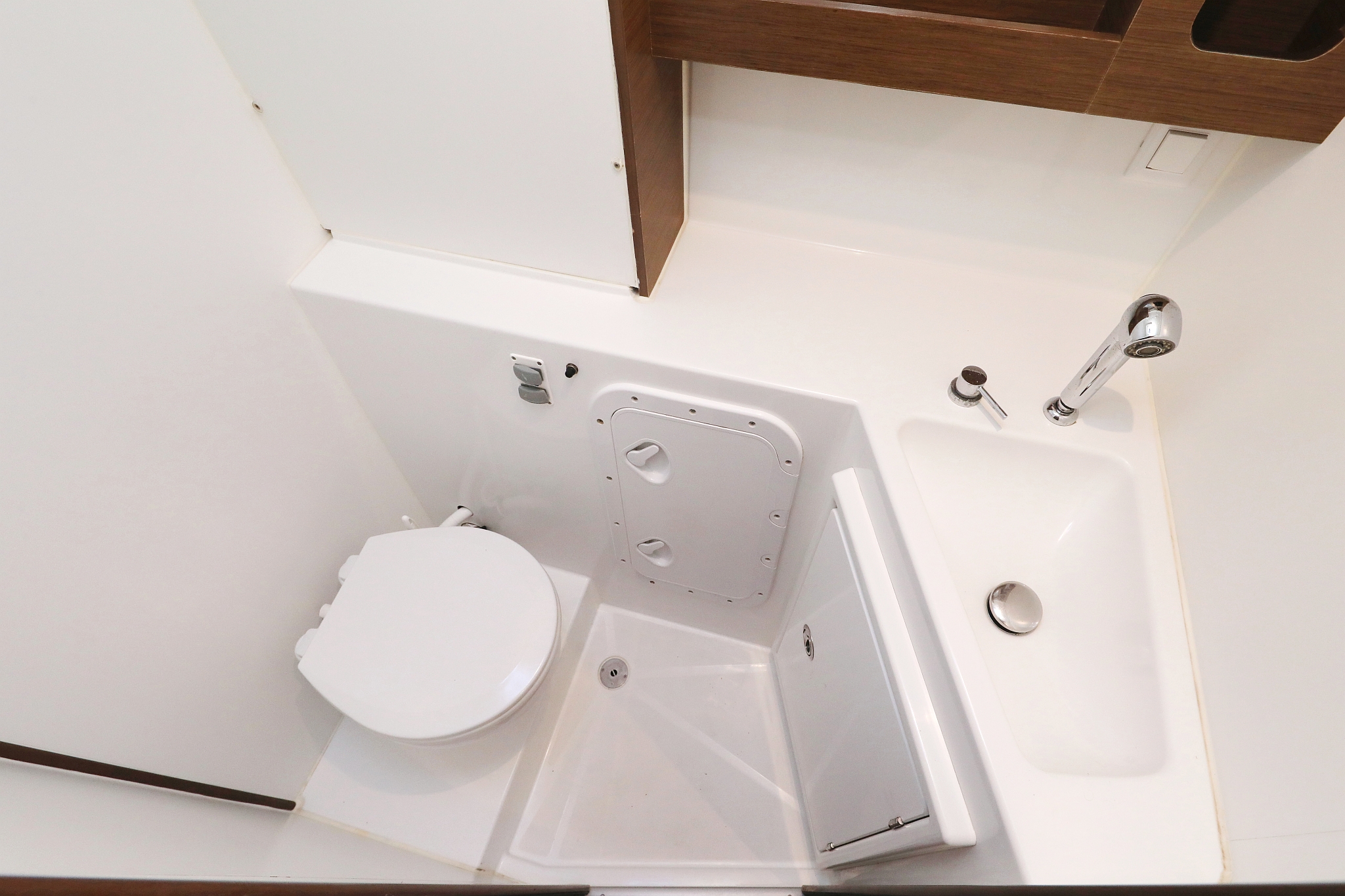 Lagoon 42 - 4 + 2 cab. — photo 36