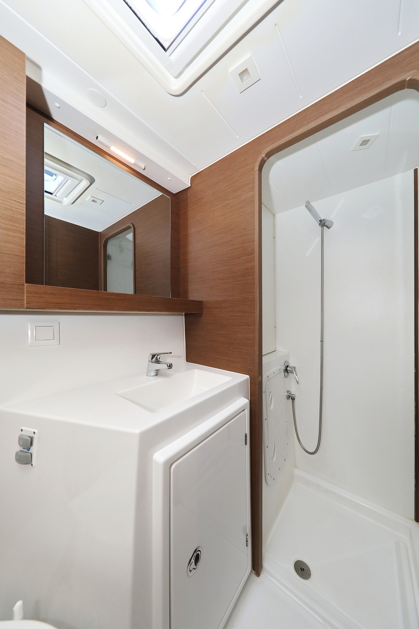 Lagoon 42 - 4 + 2 cab. — photo 42