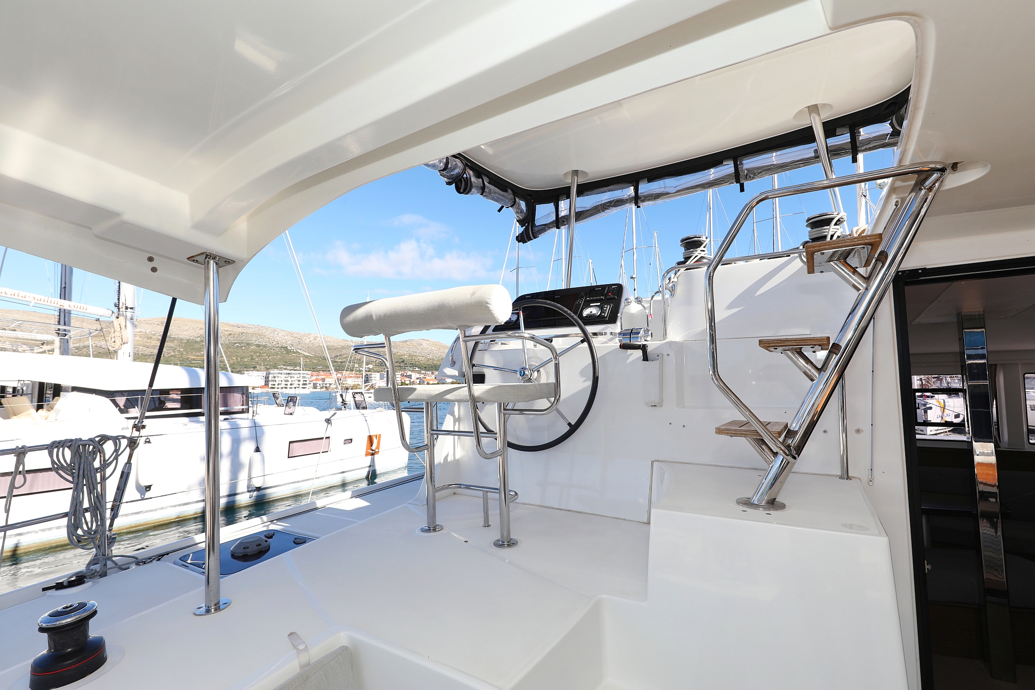 Lagoon 42 - 4 + 2 cab. — photo 49