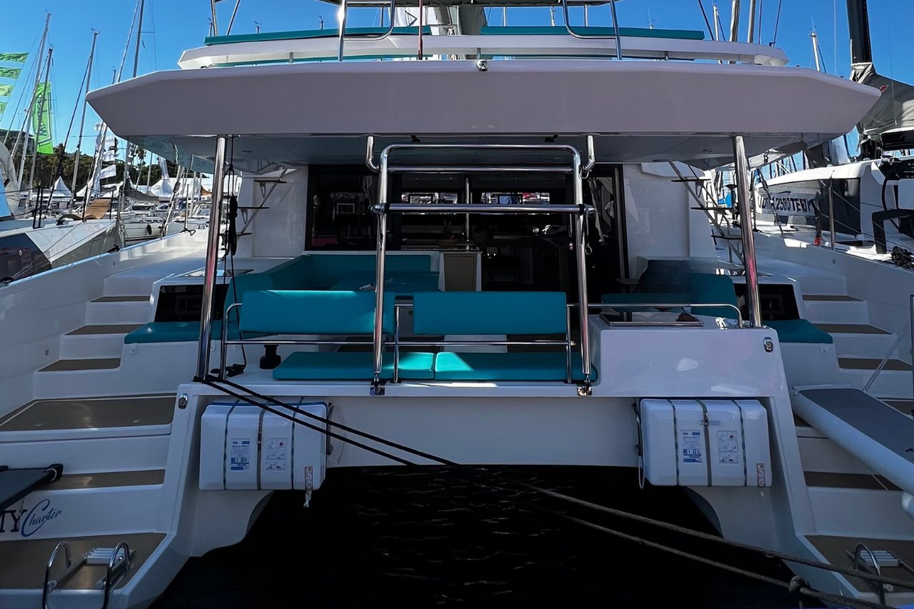 Dufour 48 Catamaran - 5 + 1 cab. — photo 6